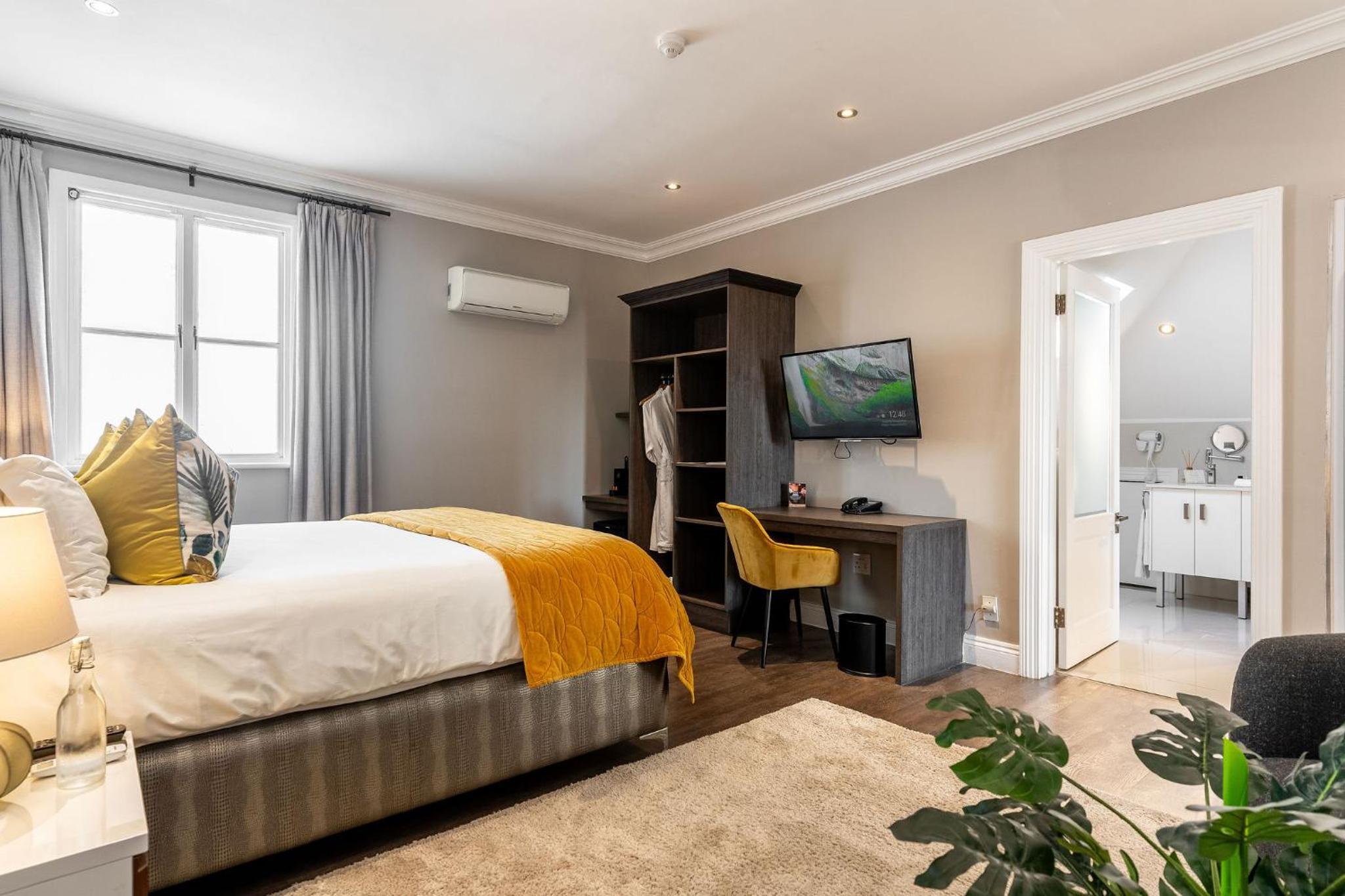 Interleading Family Suite 1