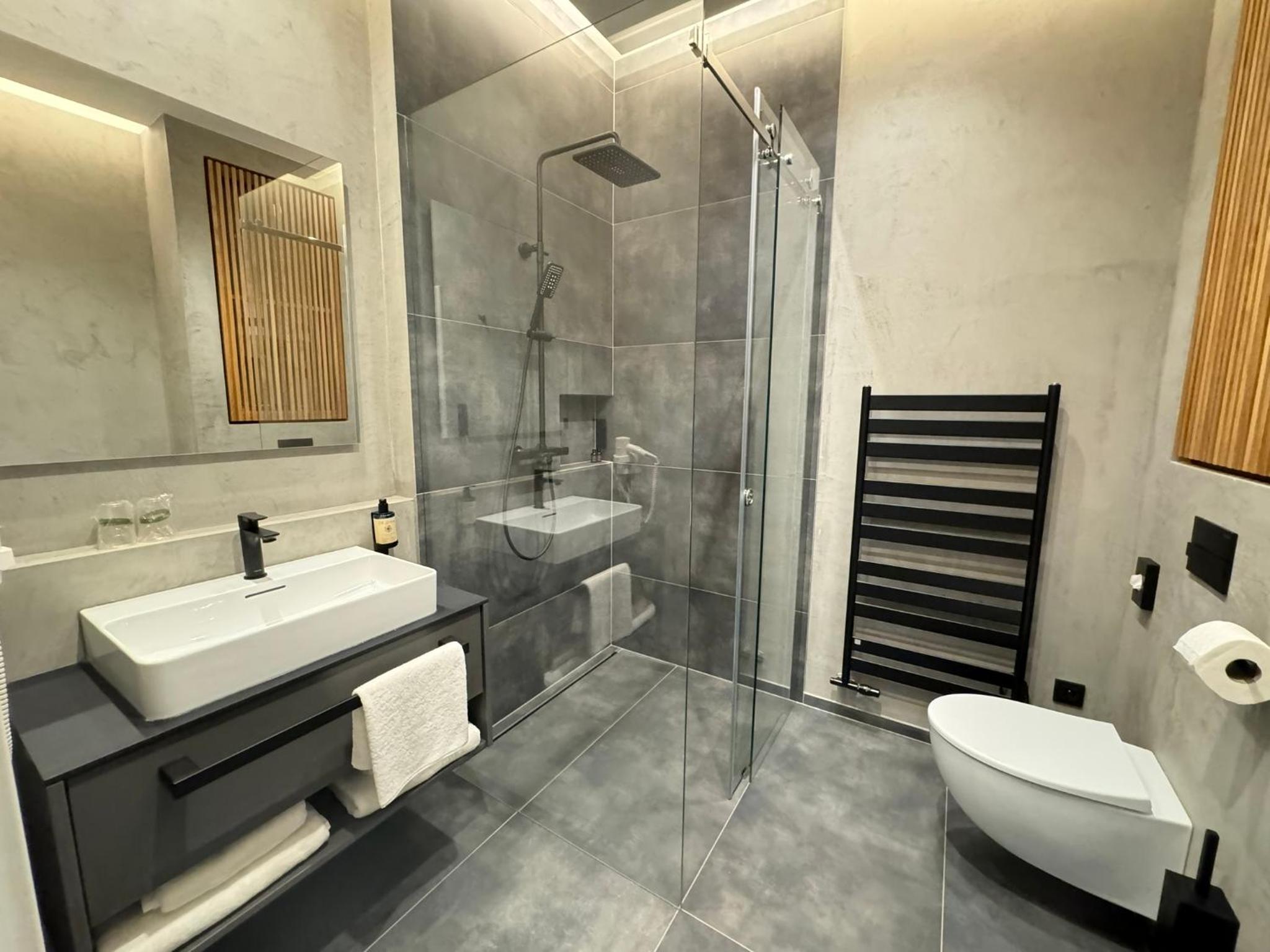 Deluxe Double Room in Building B