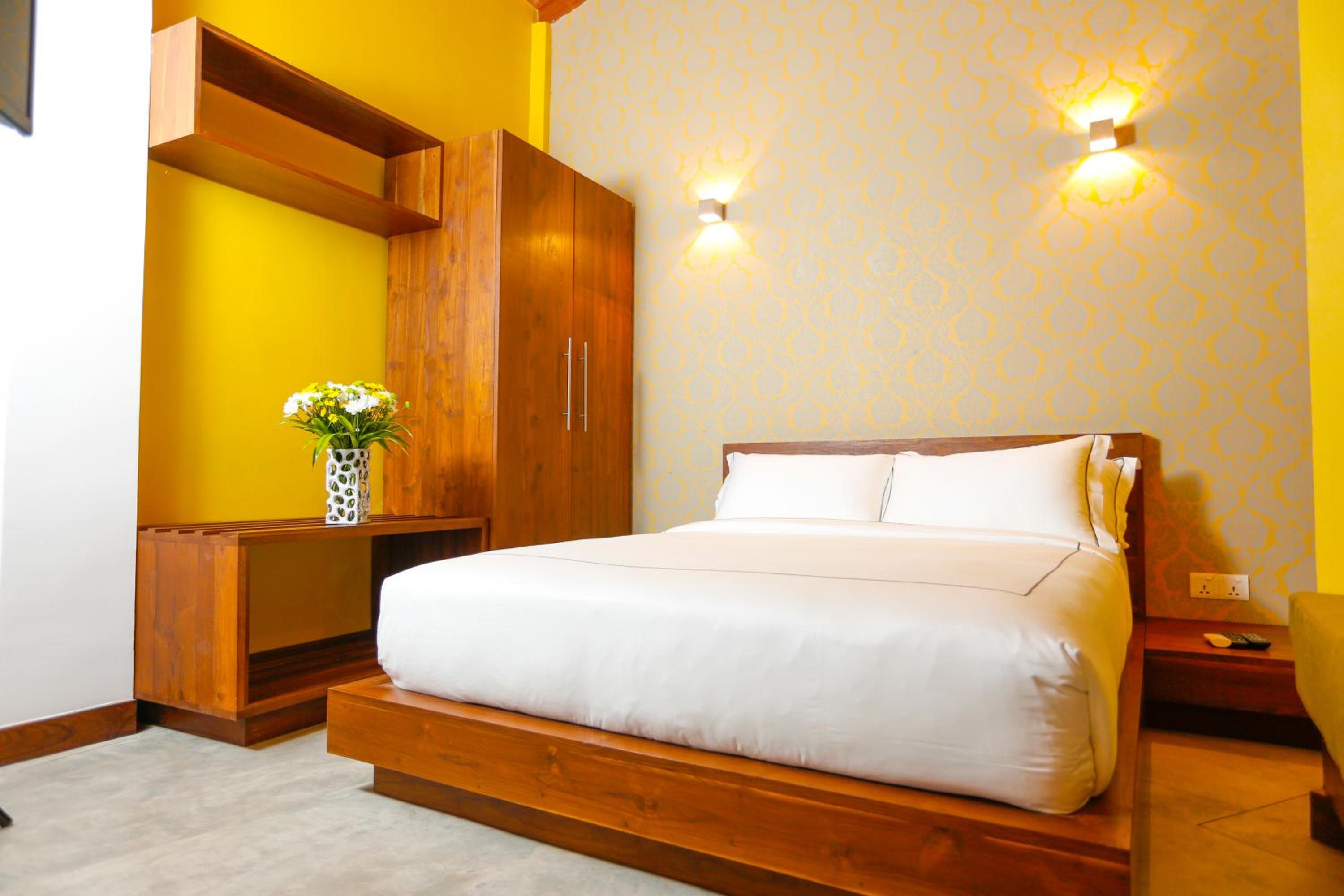 Premium Deluxe Double Room with Lake View