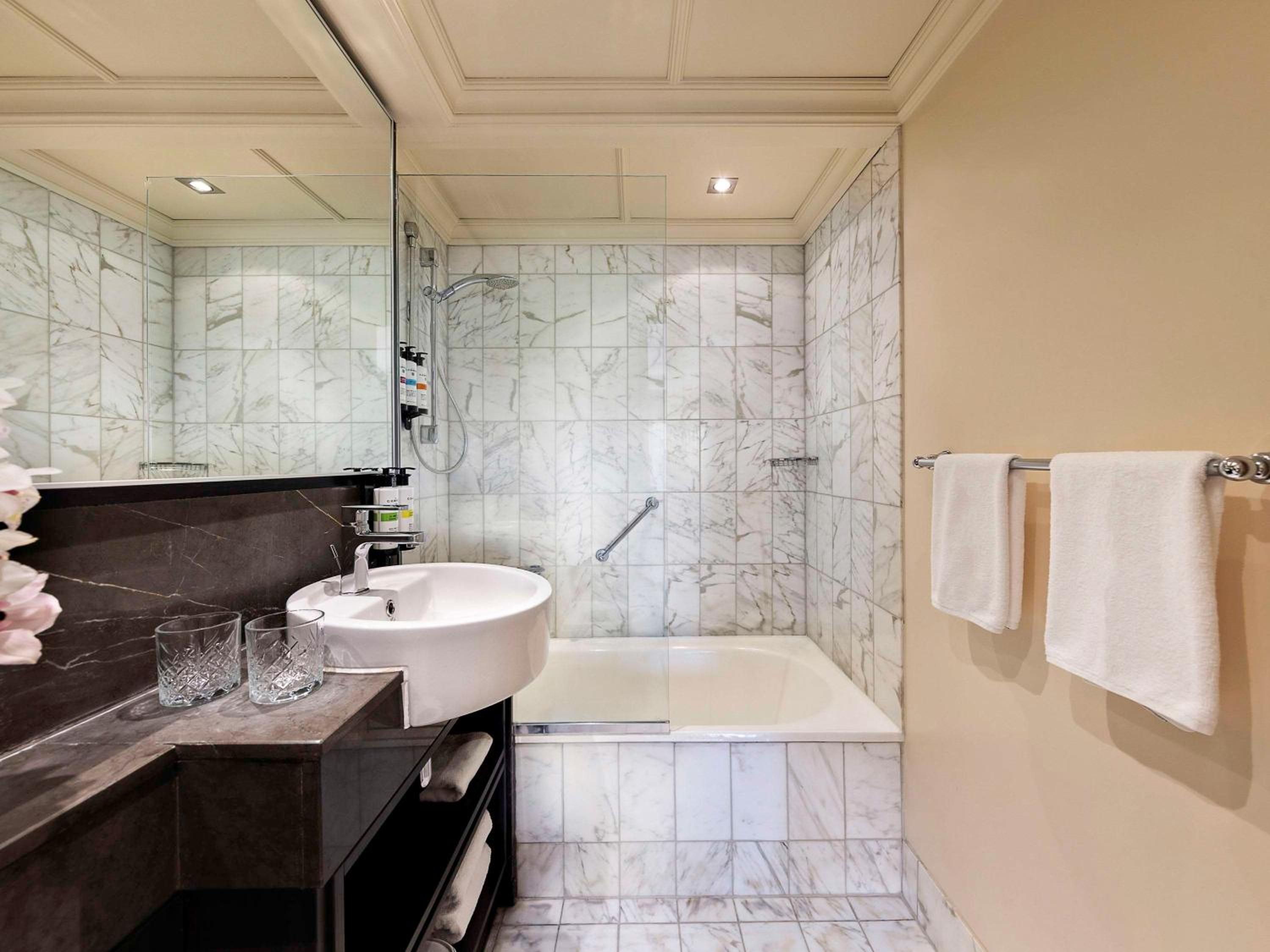 Junior King Suite