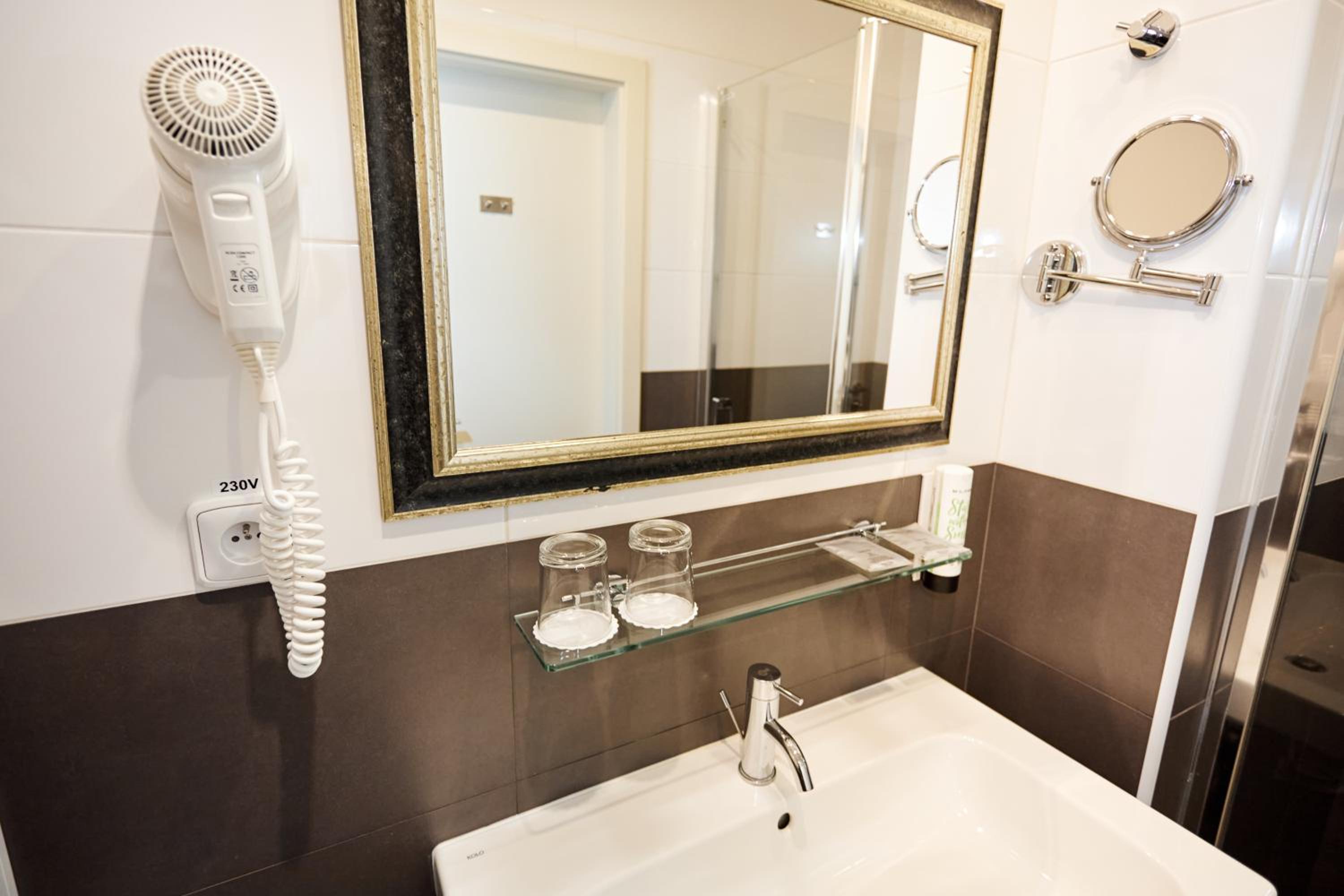 Small Double or Twin Room