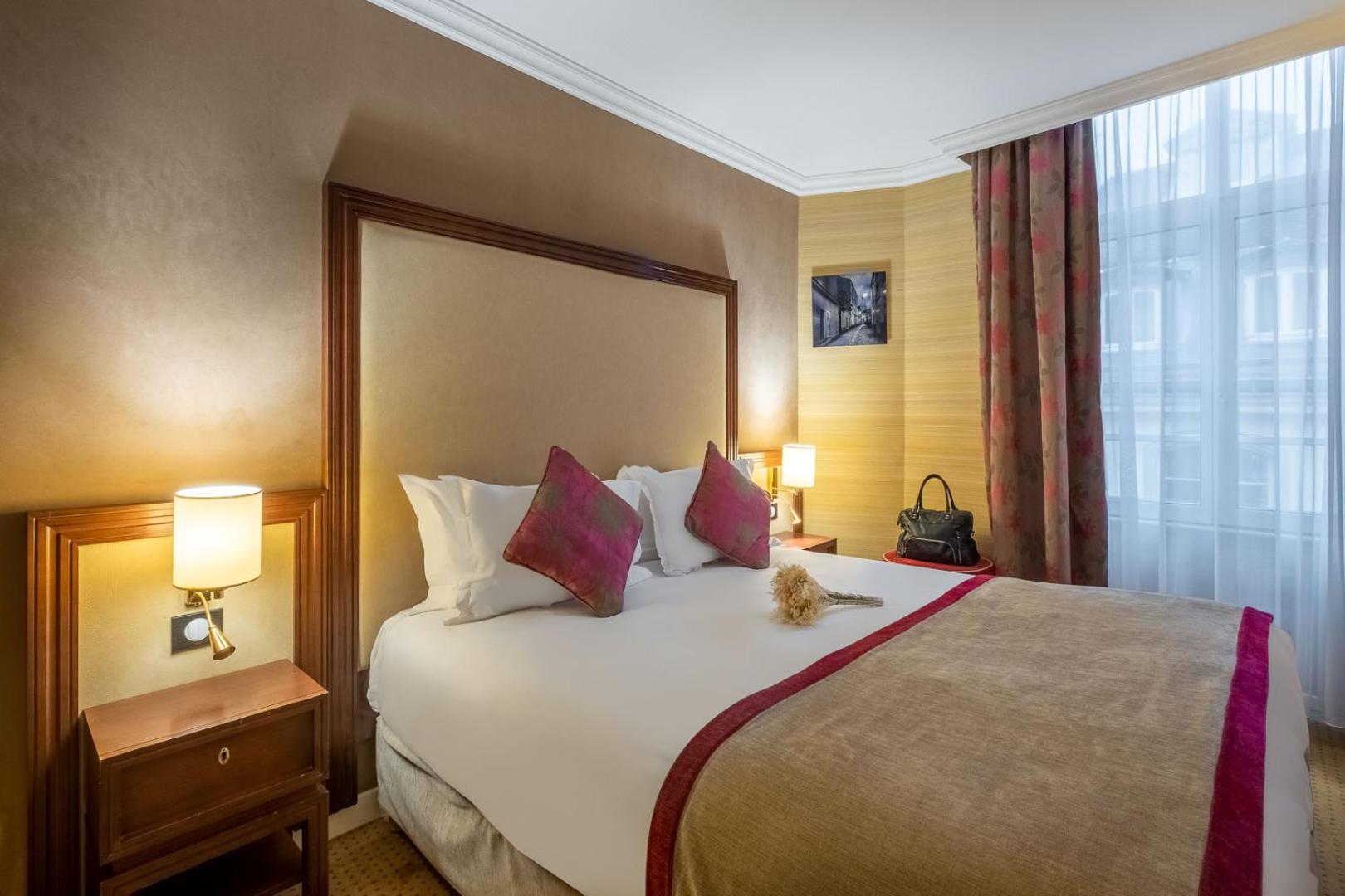 DELUXE Double Room – City View