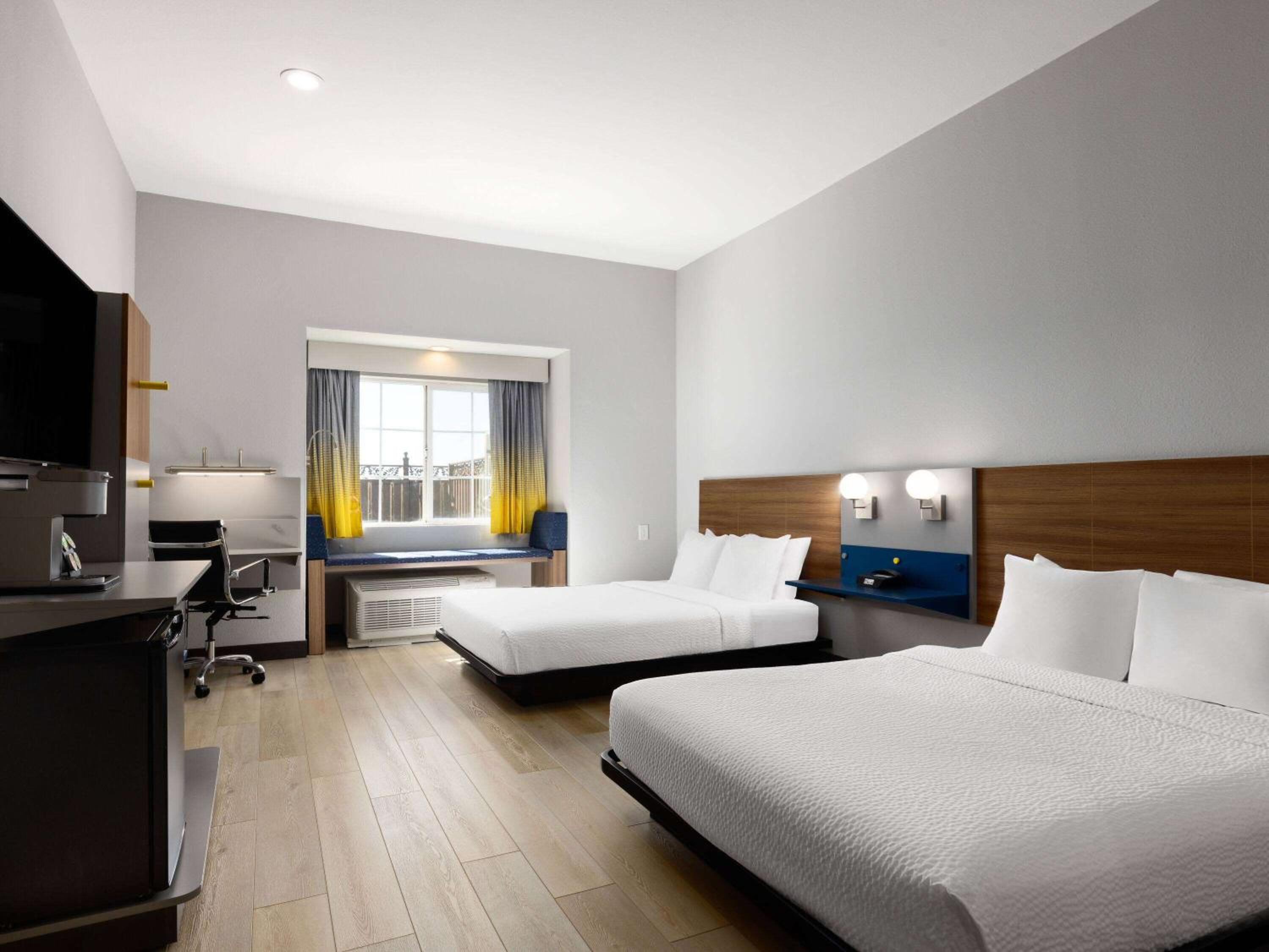 Deluxe Queen Room - Disabiality Access - Non-Smoking