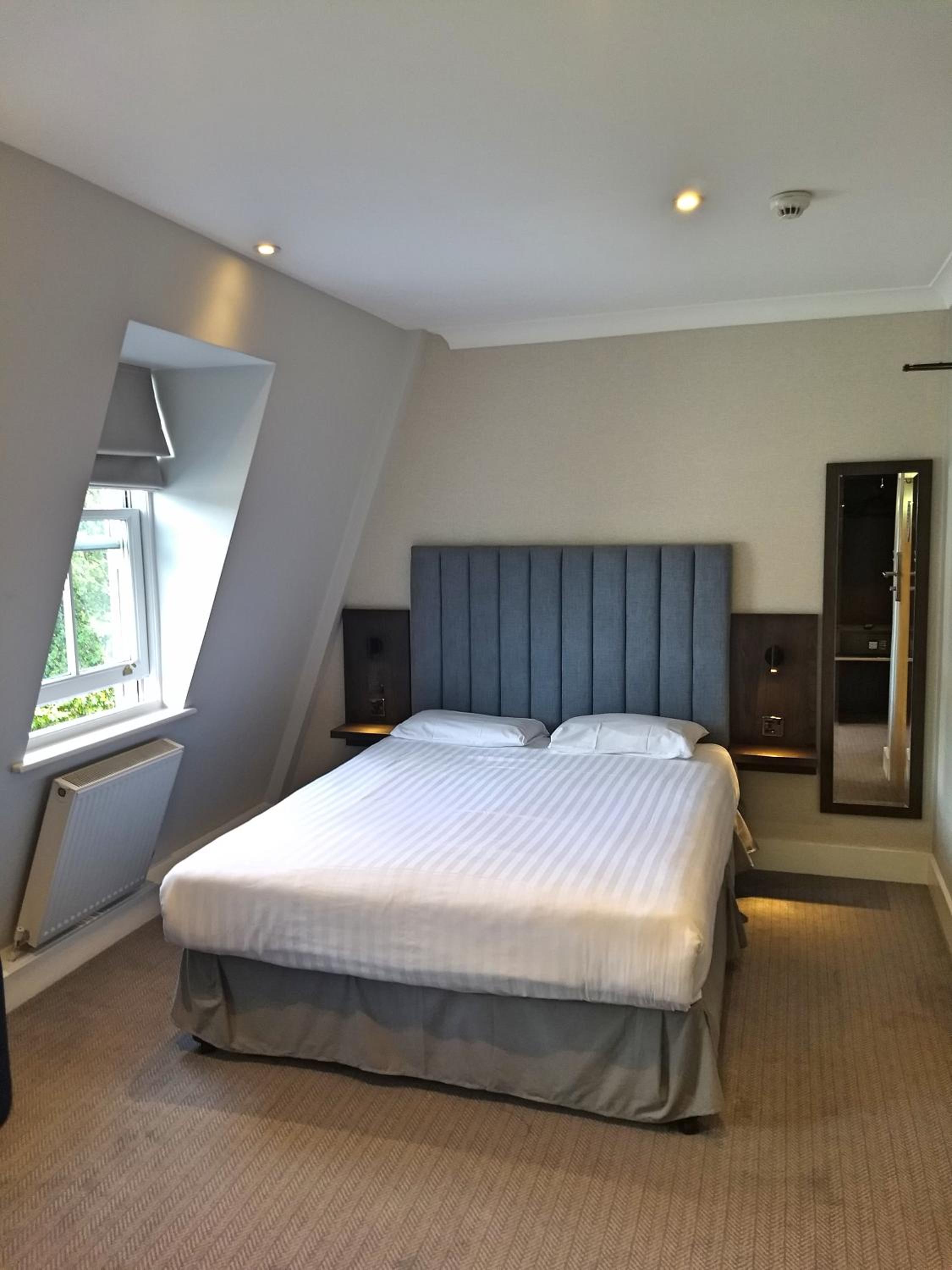 Deluxe Queen Room with Two Queen Beds