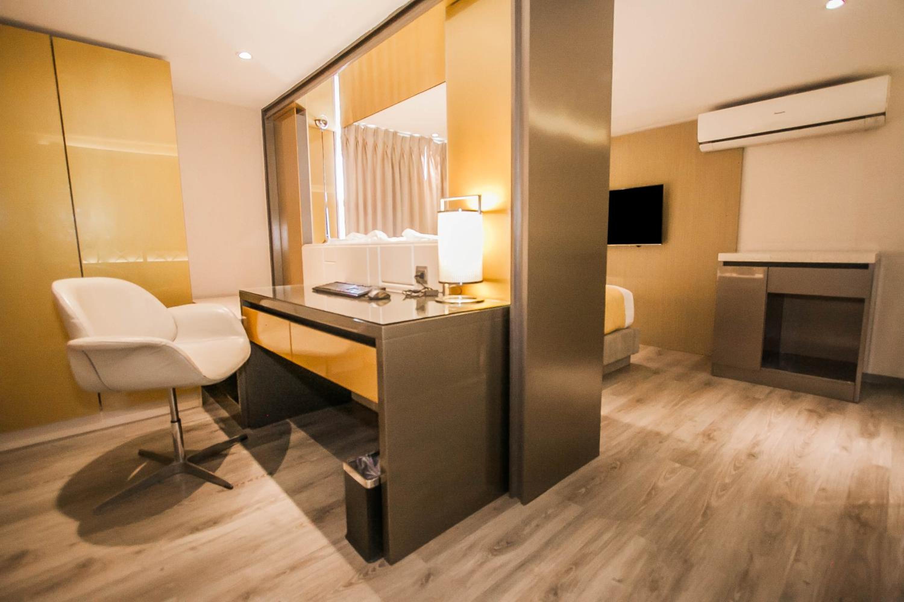 Premium Quadruple Room