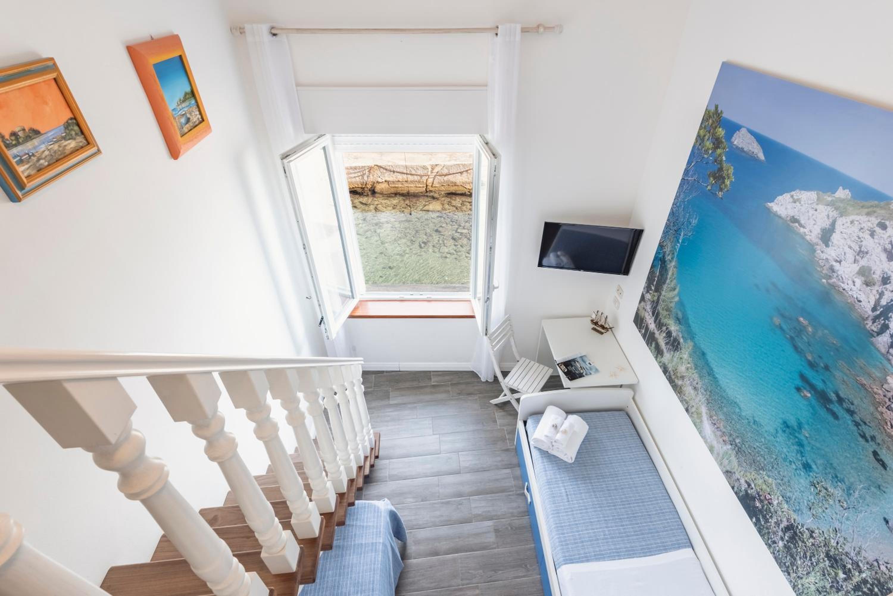 Quadruple Room with Sea View - Split Level