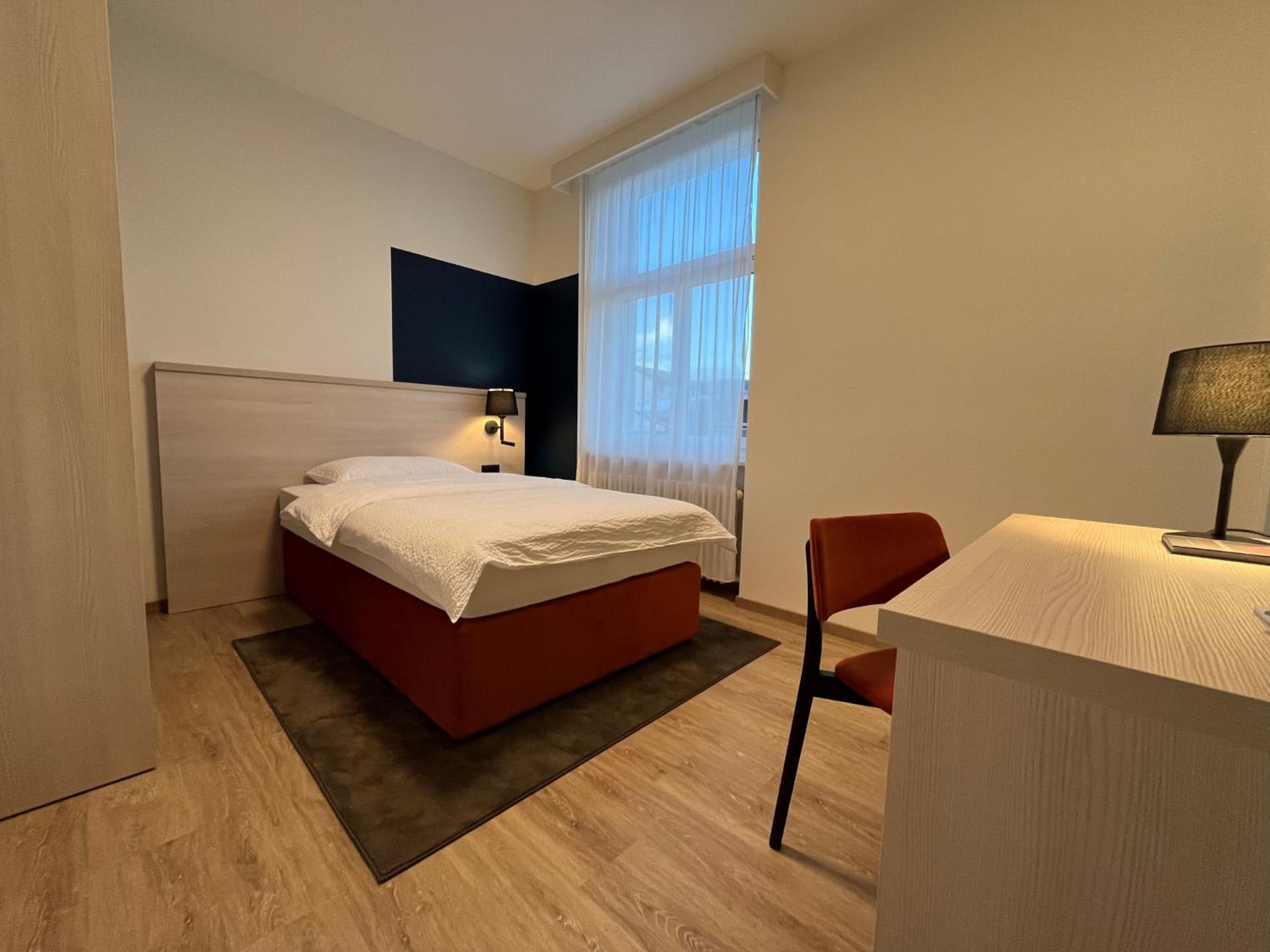 Comfort Room (Single or Double Room)