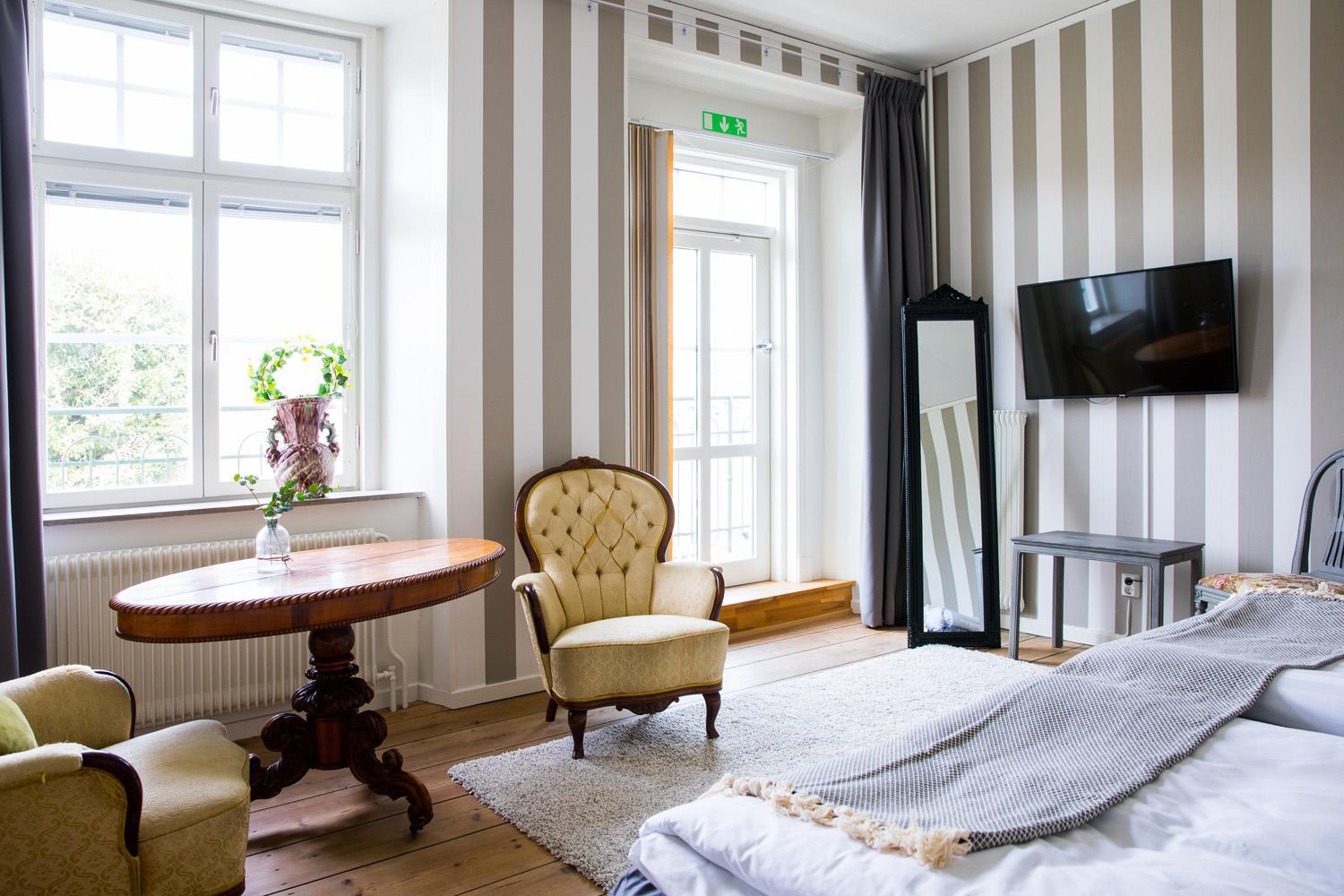 Double or Twin Room with Balcony