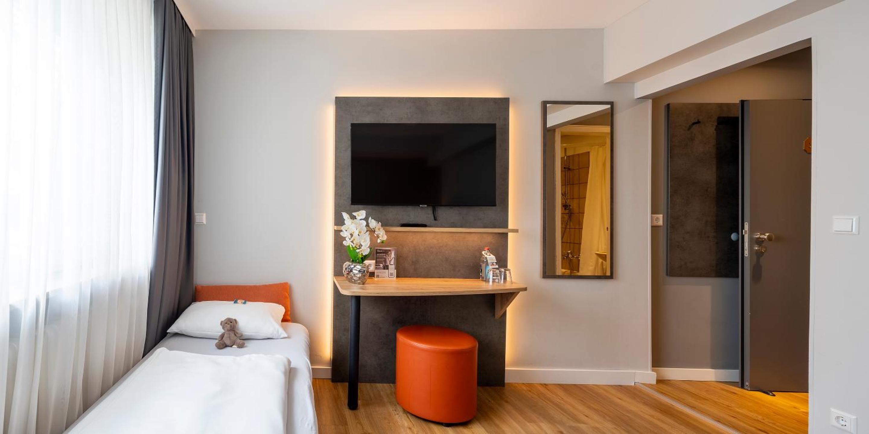 Comfort Triple Room