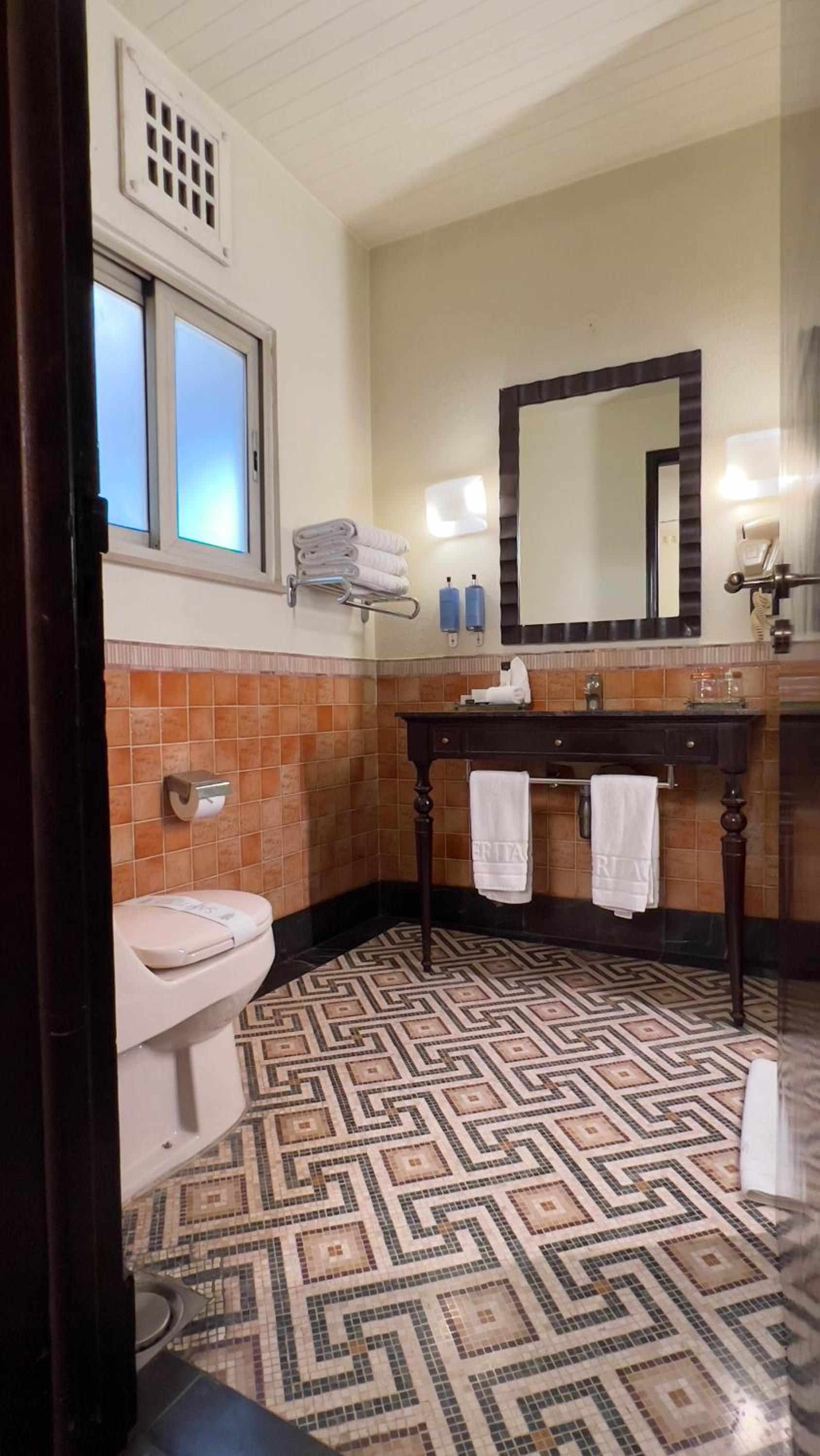 King Two-Bedroom Suite