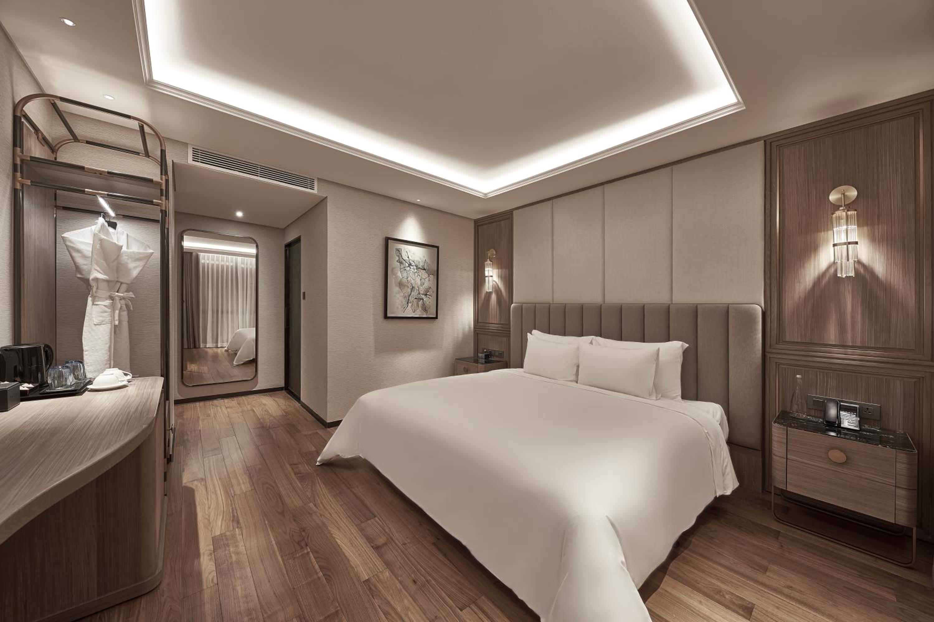 No Window - Superior Room