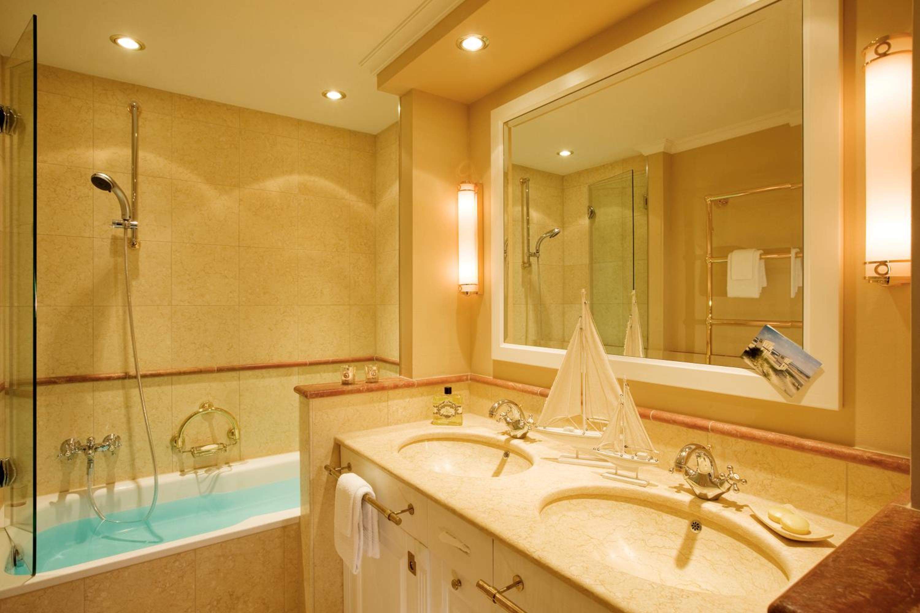 Boatsman's Cabin Park View