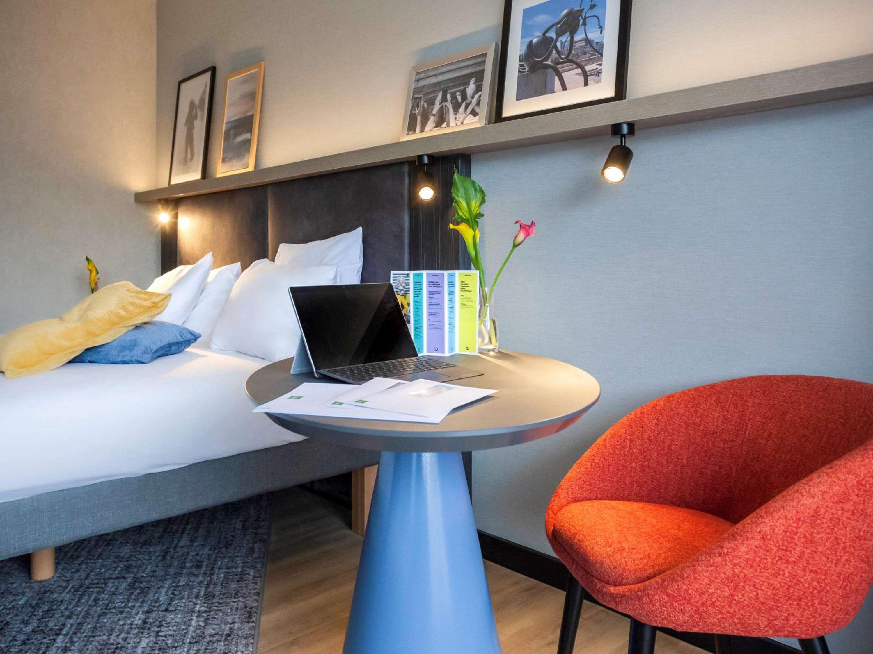 Economy Room
