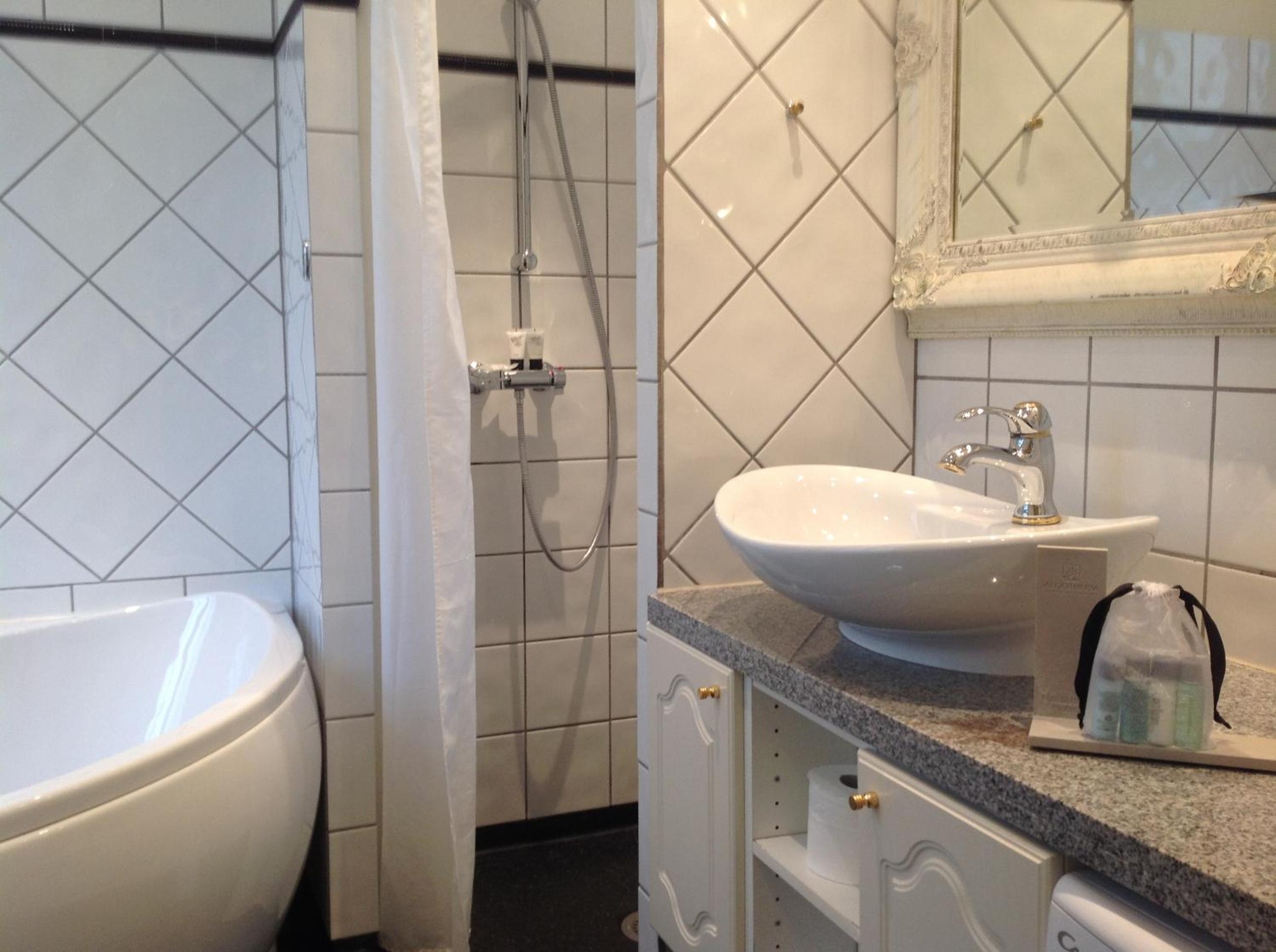 Junior Suite with Spa Bath