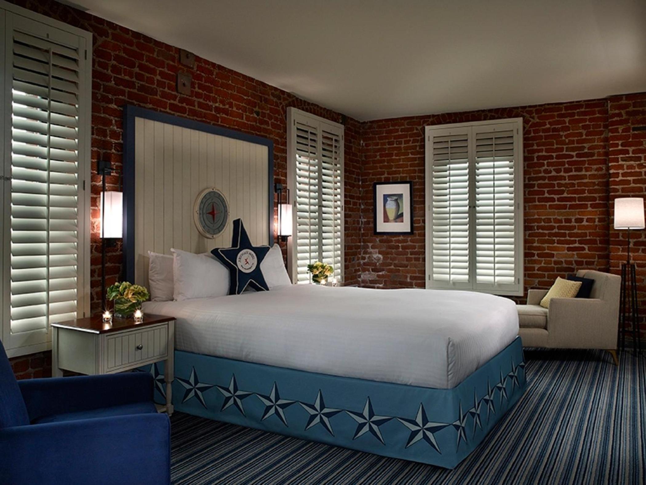 One-Bedroom Suite - King Bed