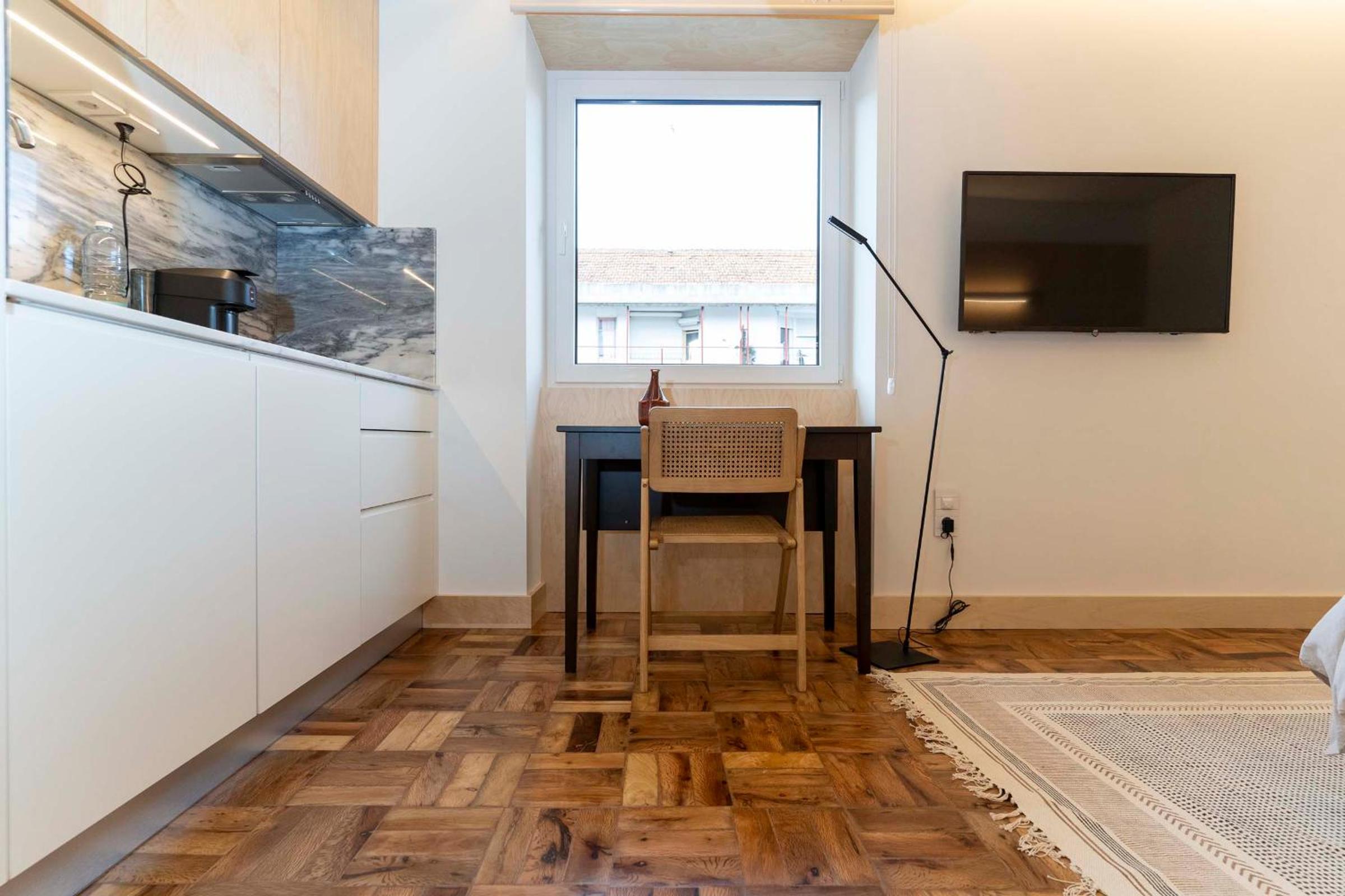 Studio Apartment