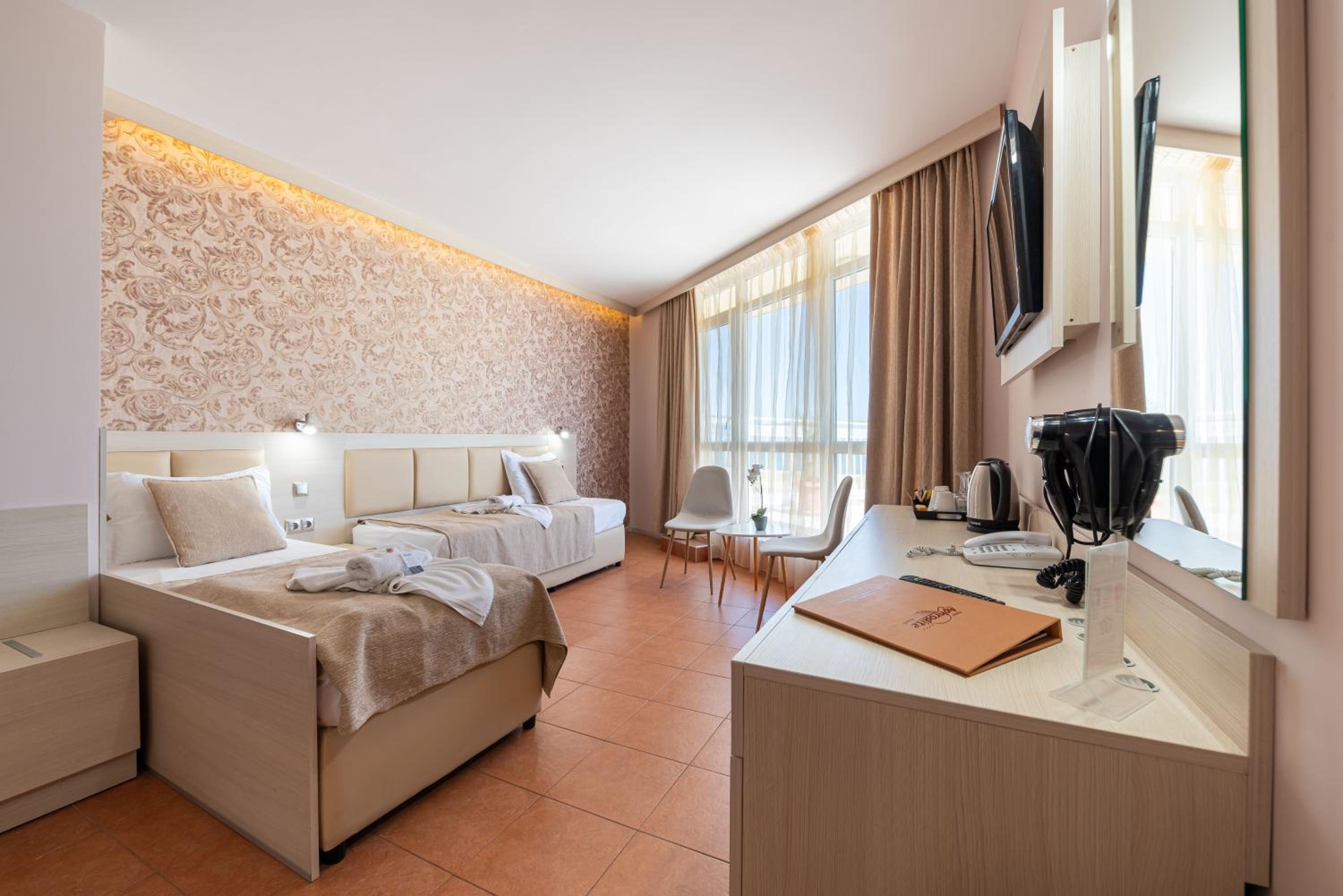 Apartment with Sea View and Balcony