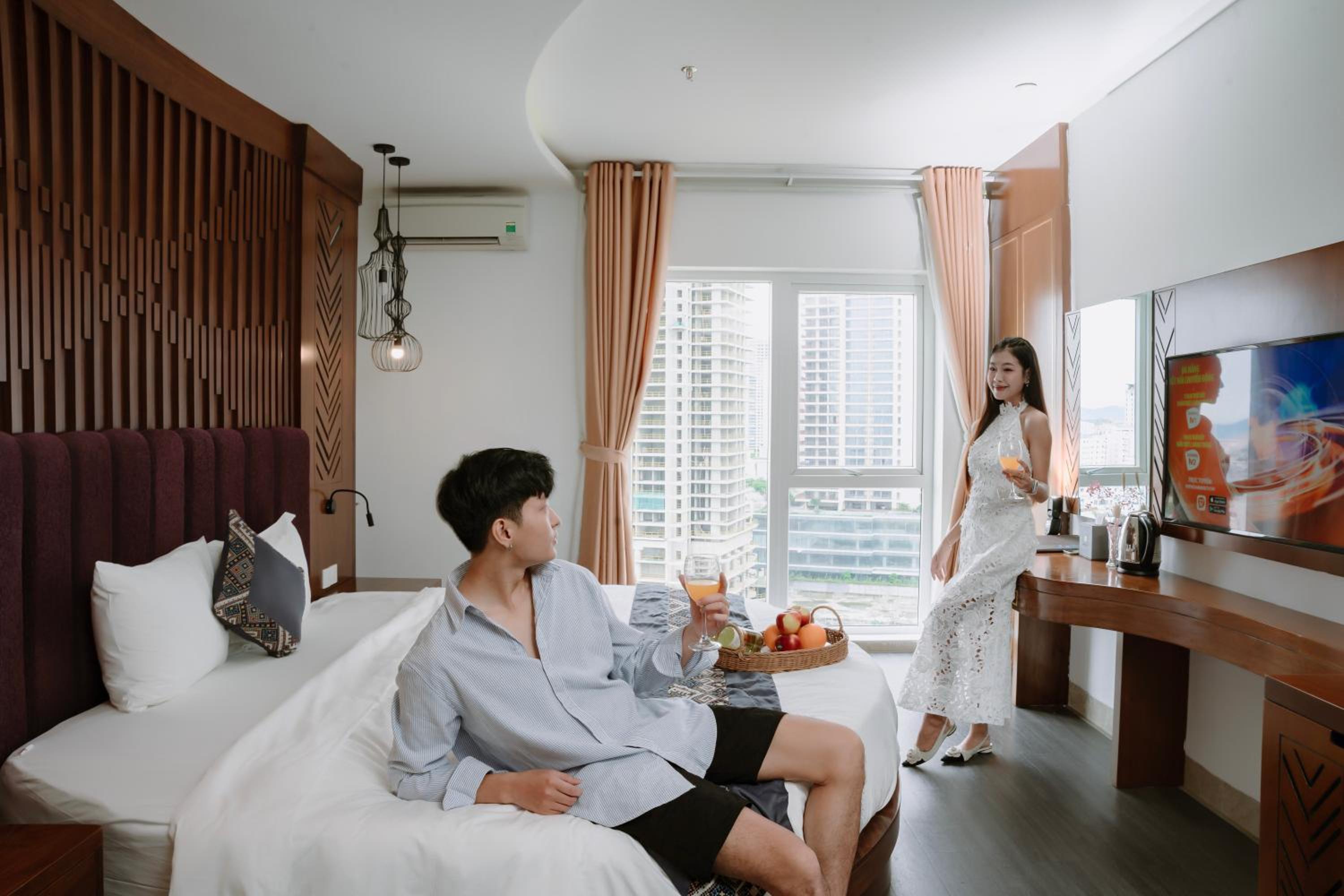 Suite with City View
