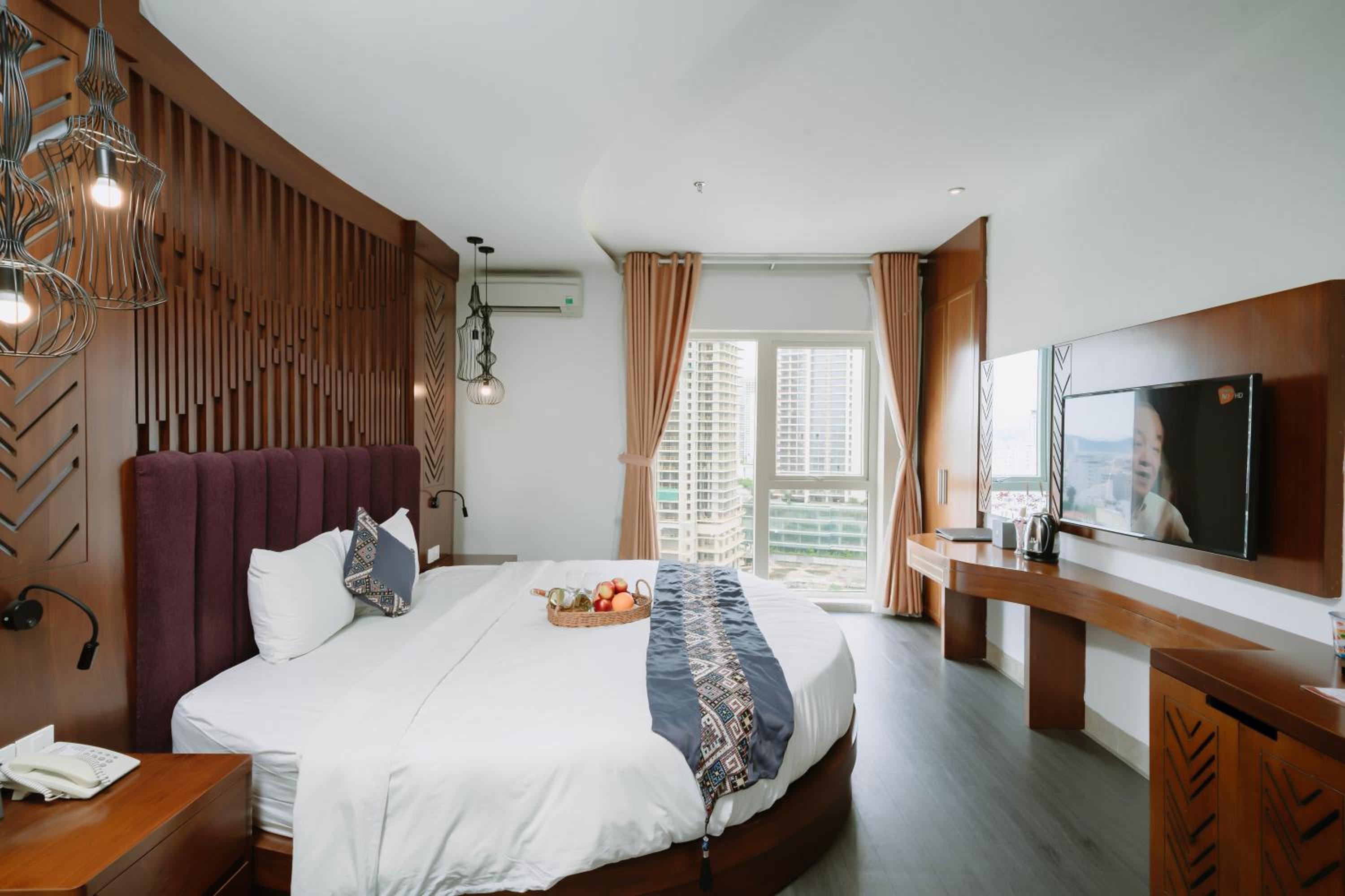 Suite with City View