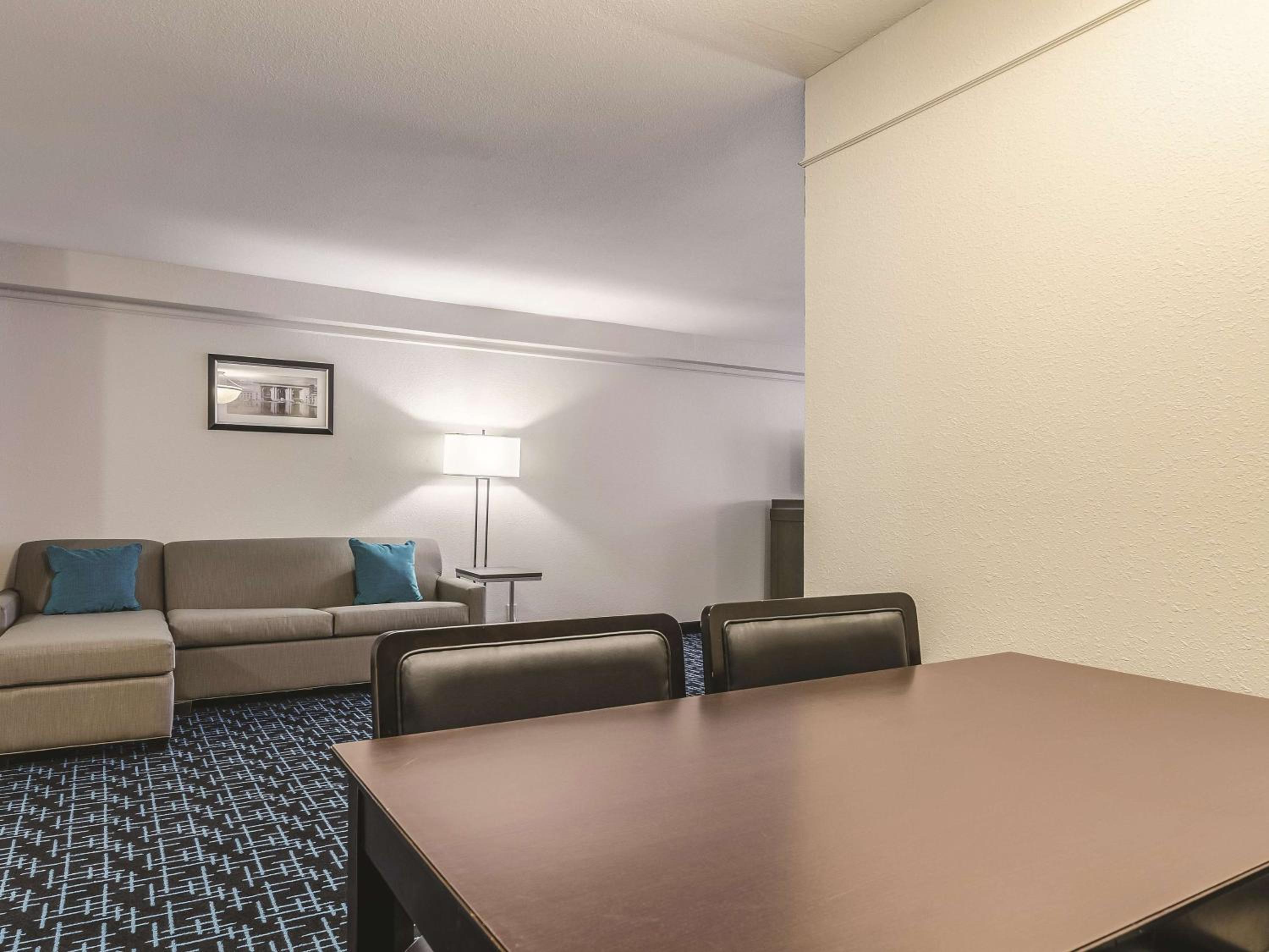 King Studio Suite - Non-Smoking