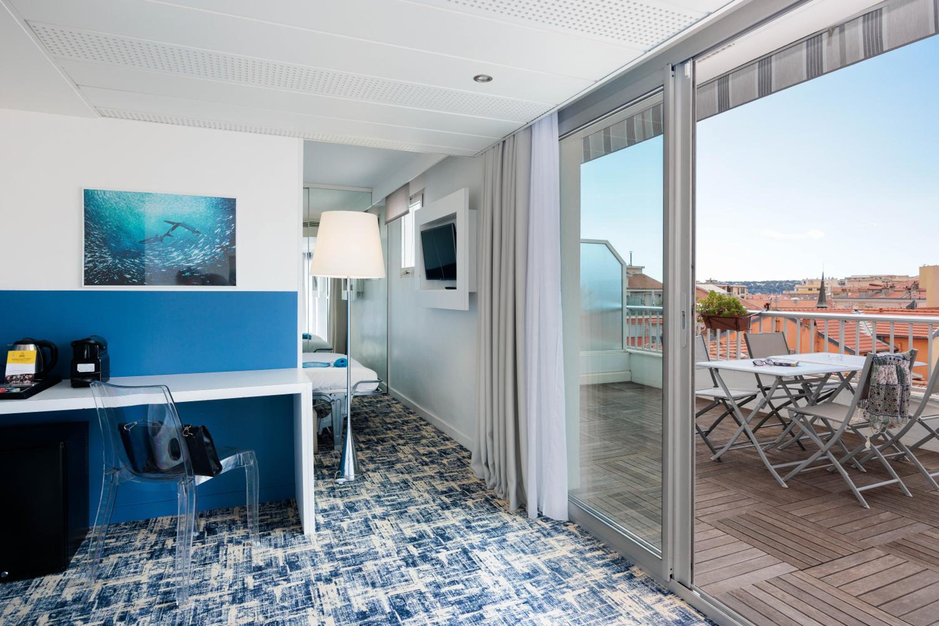 Standard Family Suite