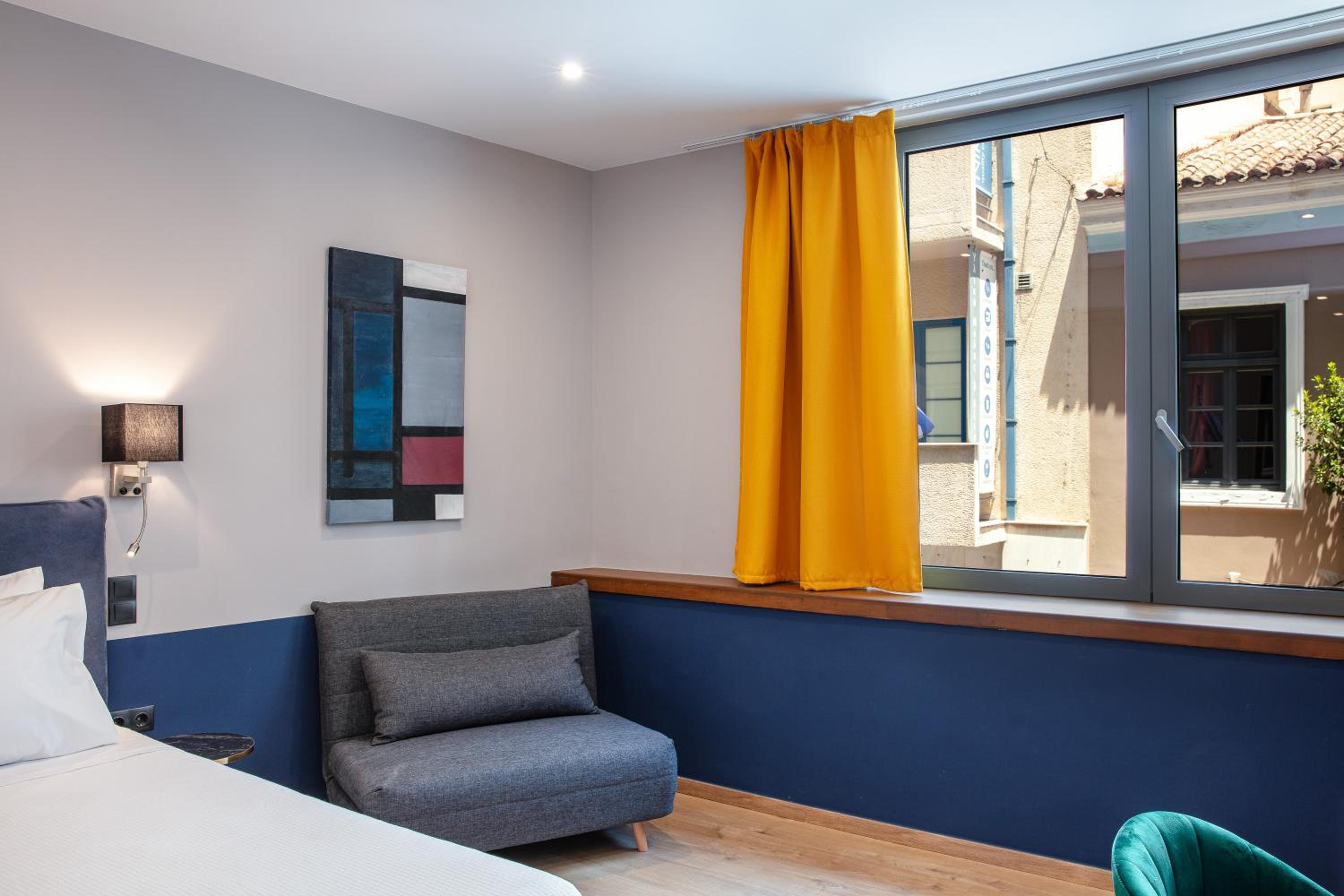 Junior Suite with City View