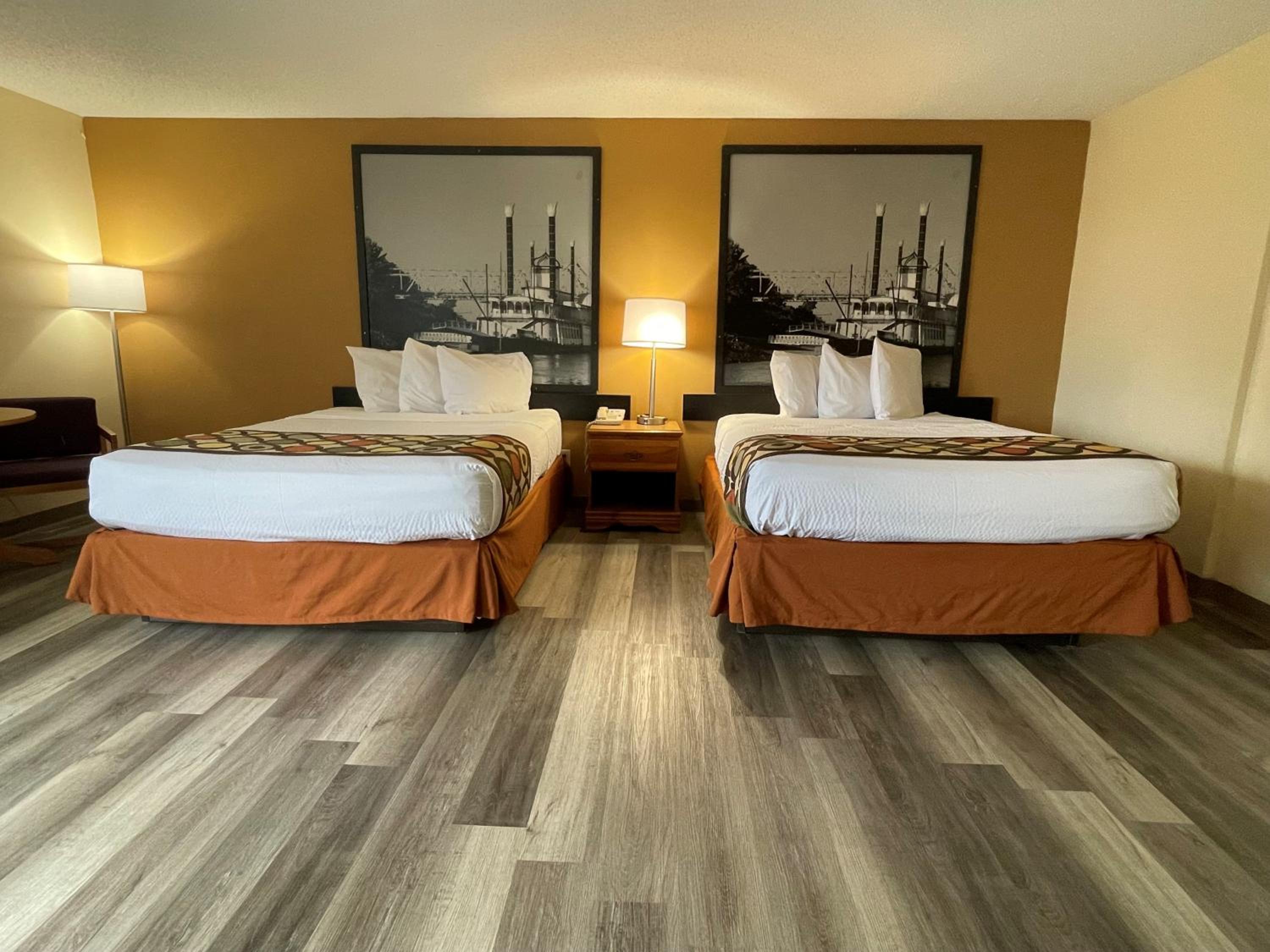 Deluxe Queen Suite with Two Queen Beds - Non-Smoking