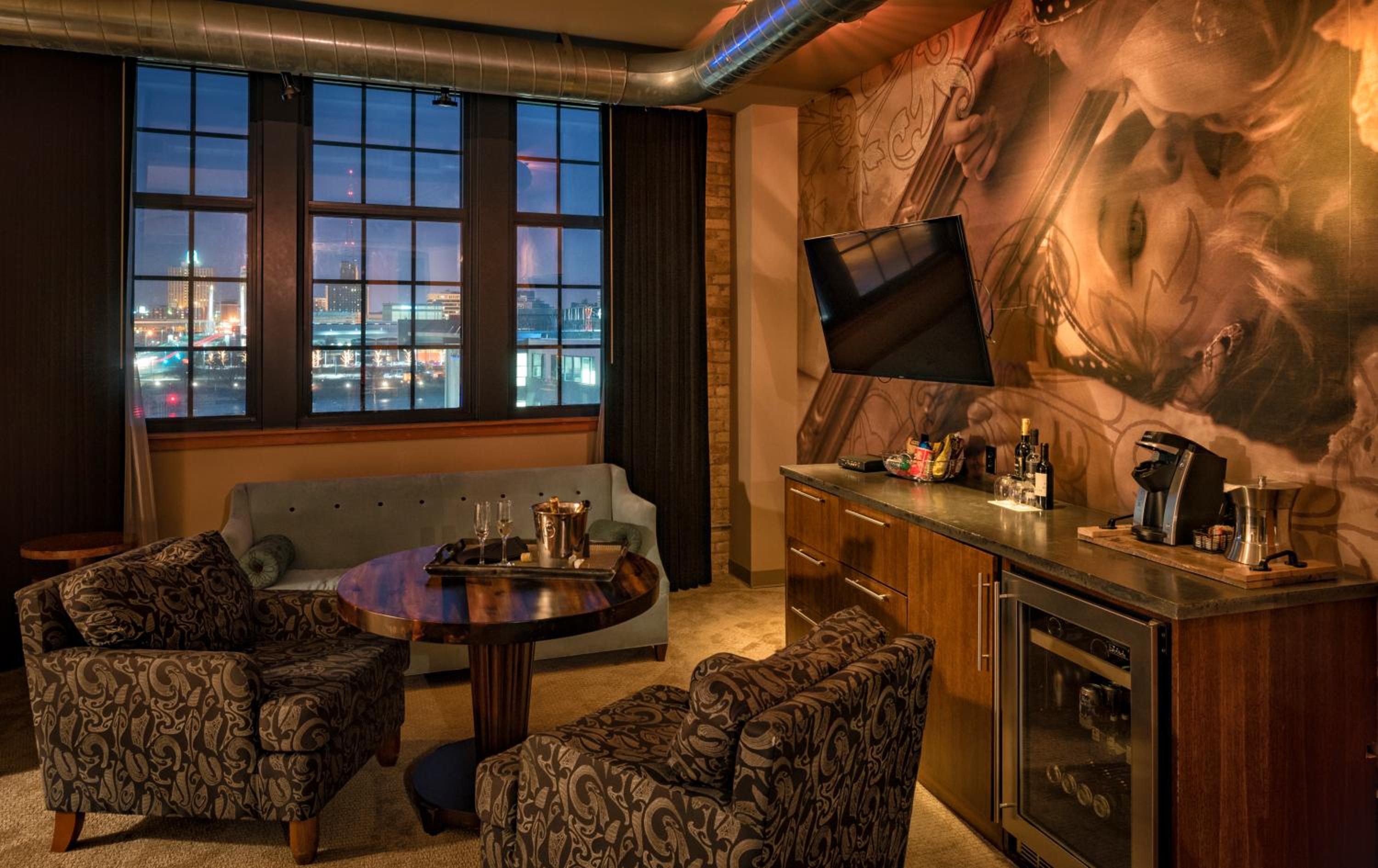 Cream City Studio Suite