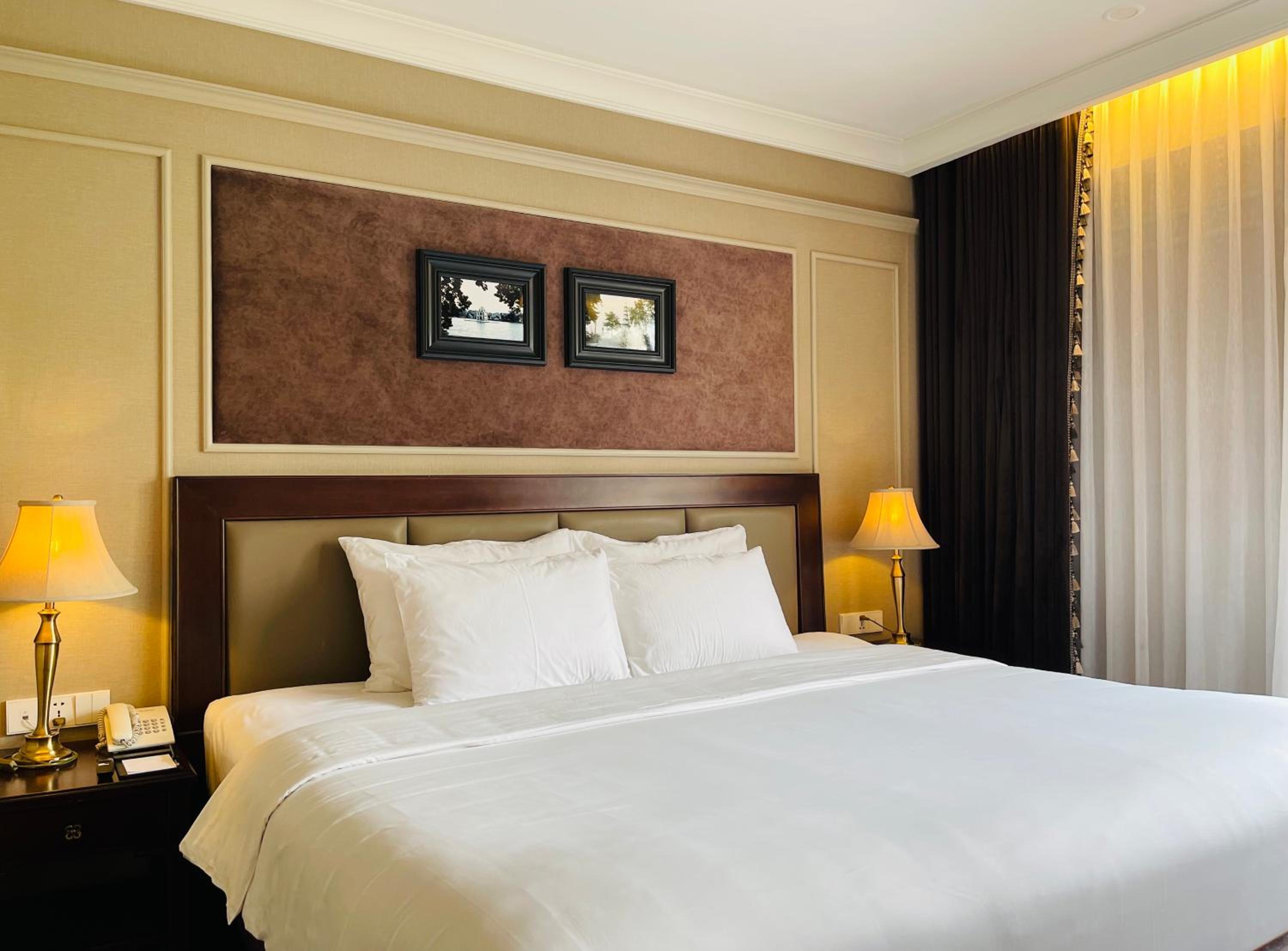 Suite with City View