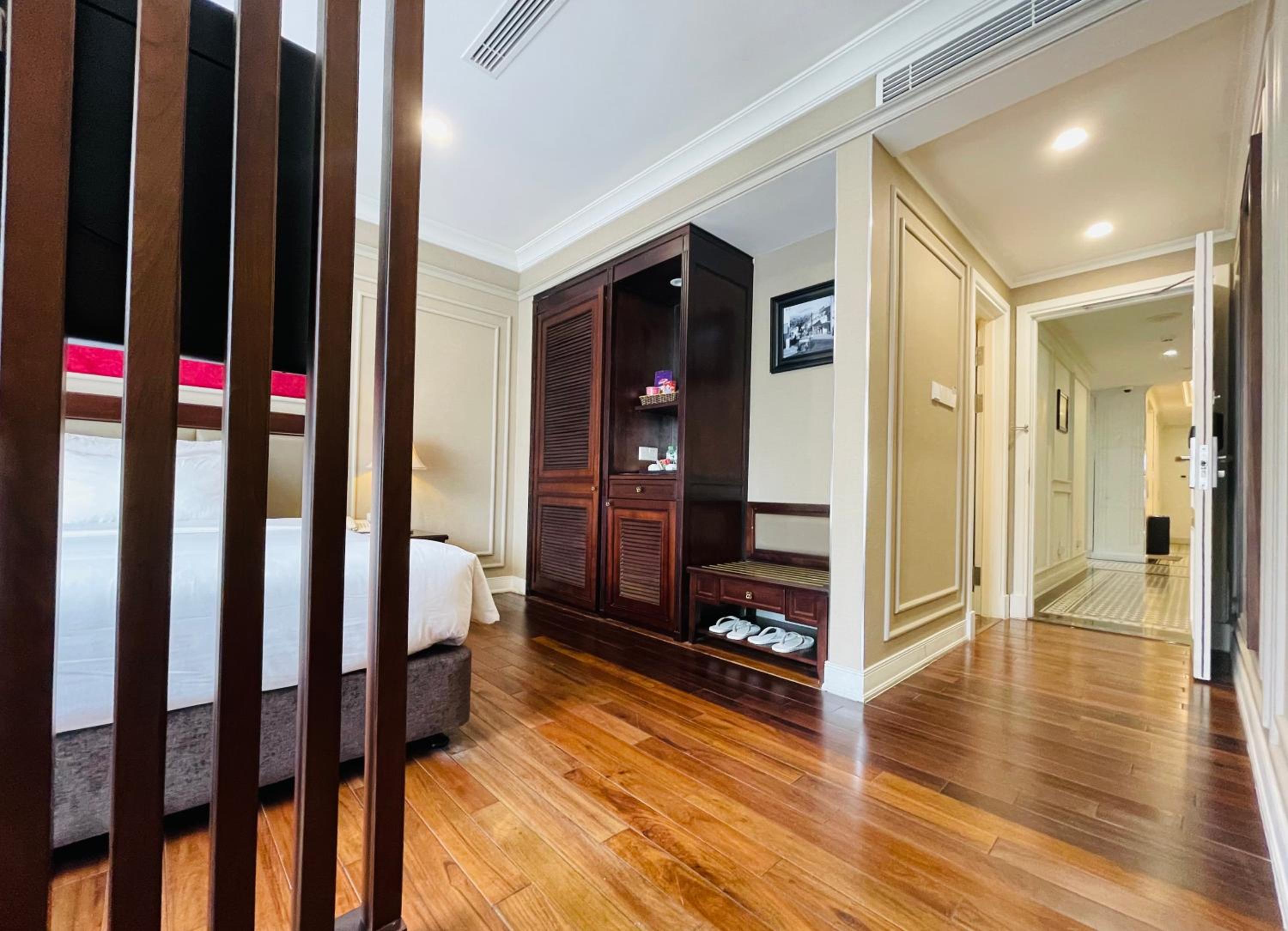 Suite with City View