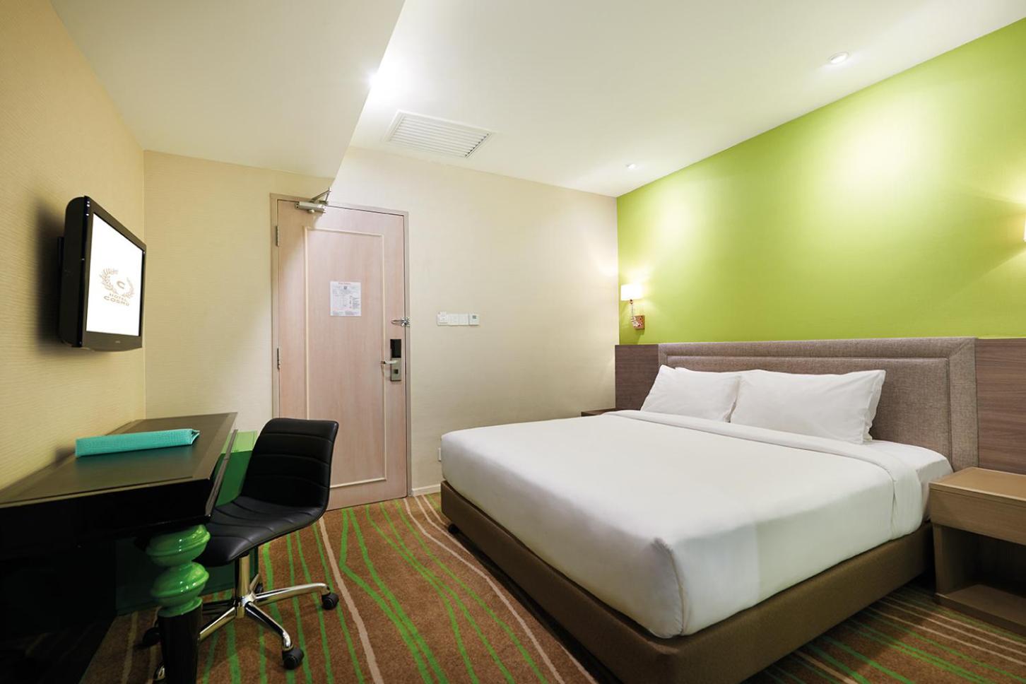 Cosmo Room King (No Window)