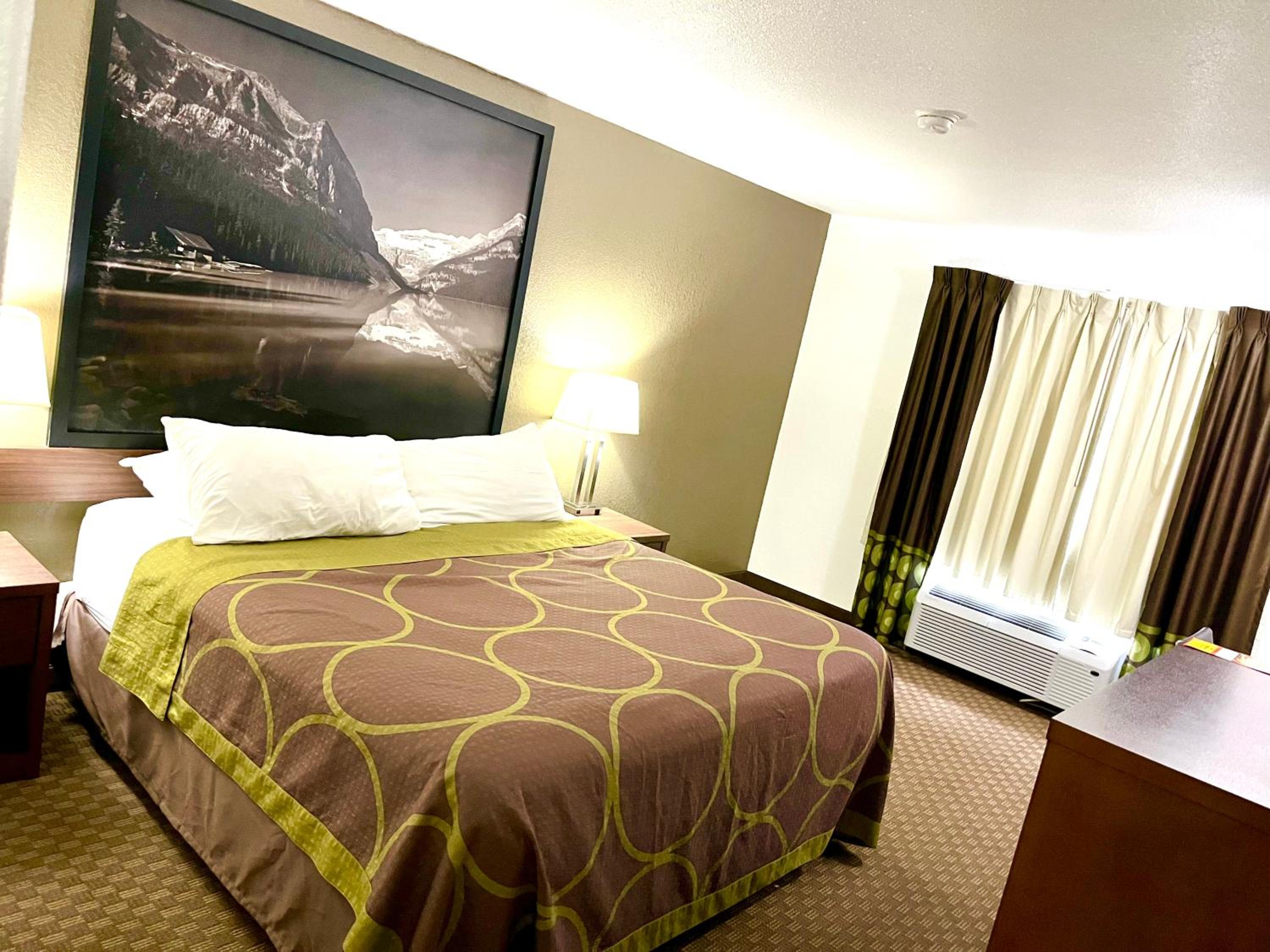 King Room - Non-Smoking