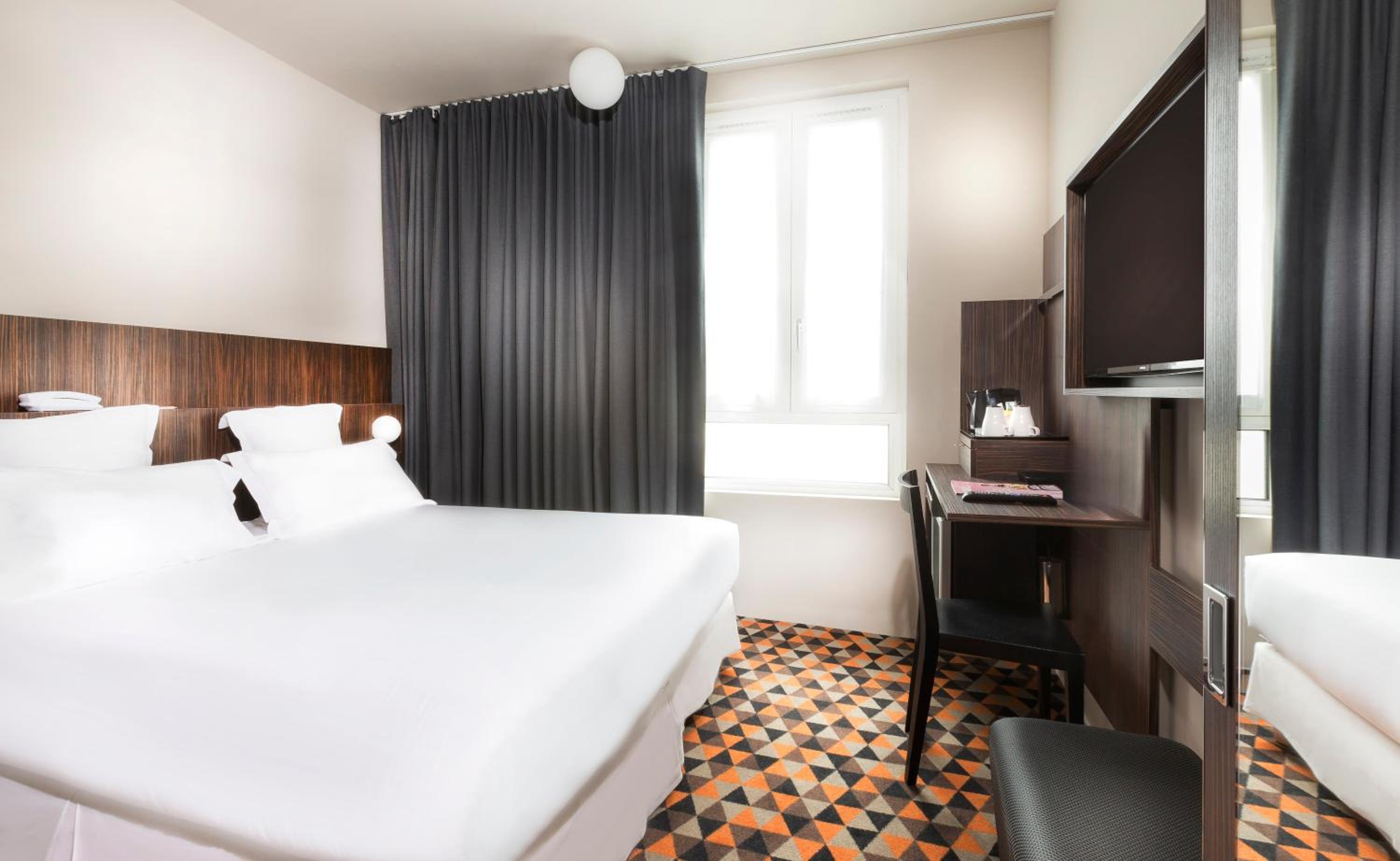 Comfort Room with Courtyard View