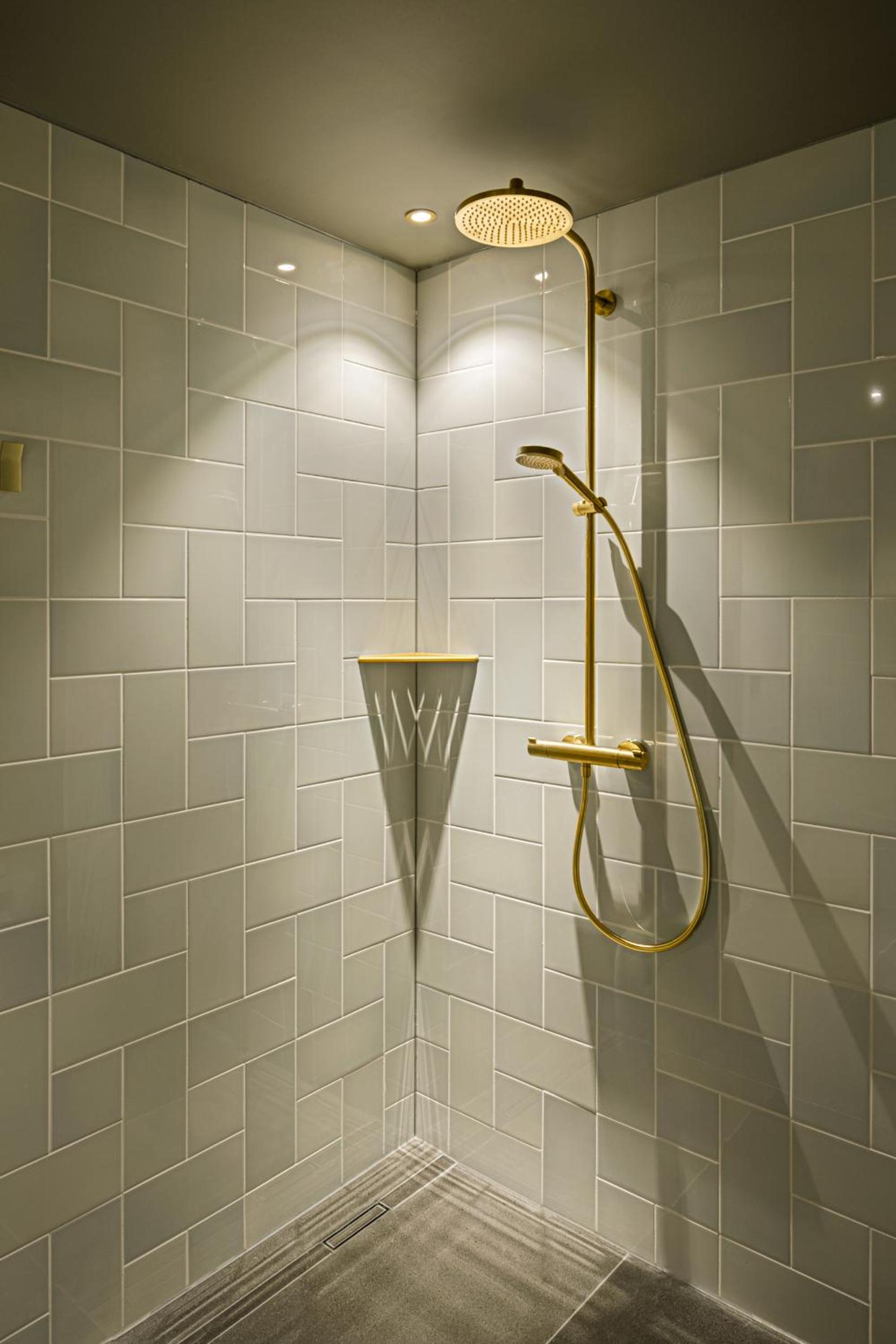 Double Room With Indoor View (Accessible Bathroom)