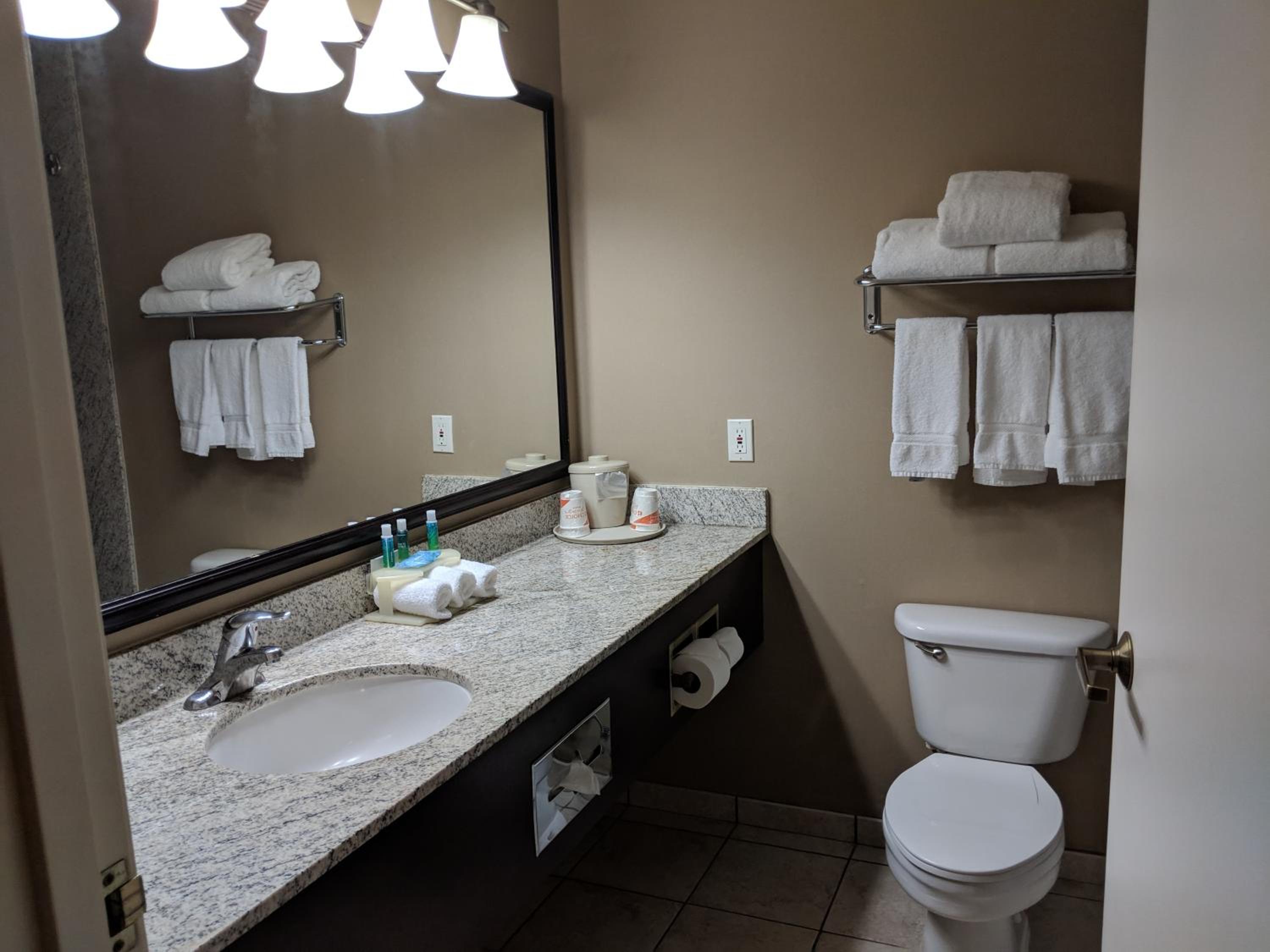 Queen Room With Two Queen Beds - Non-Smoking