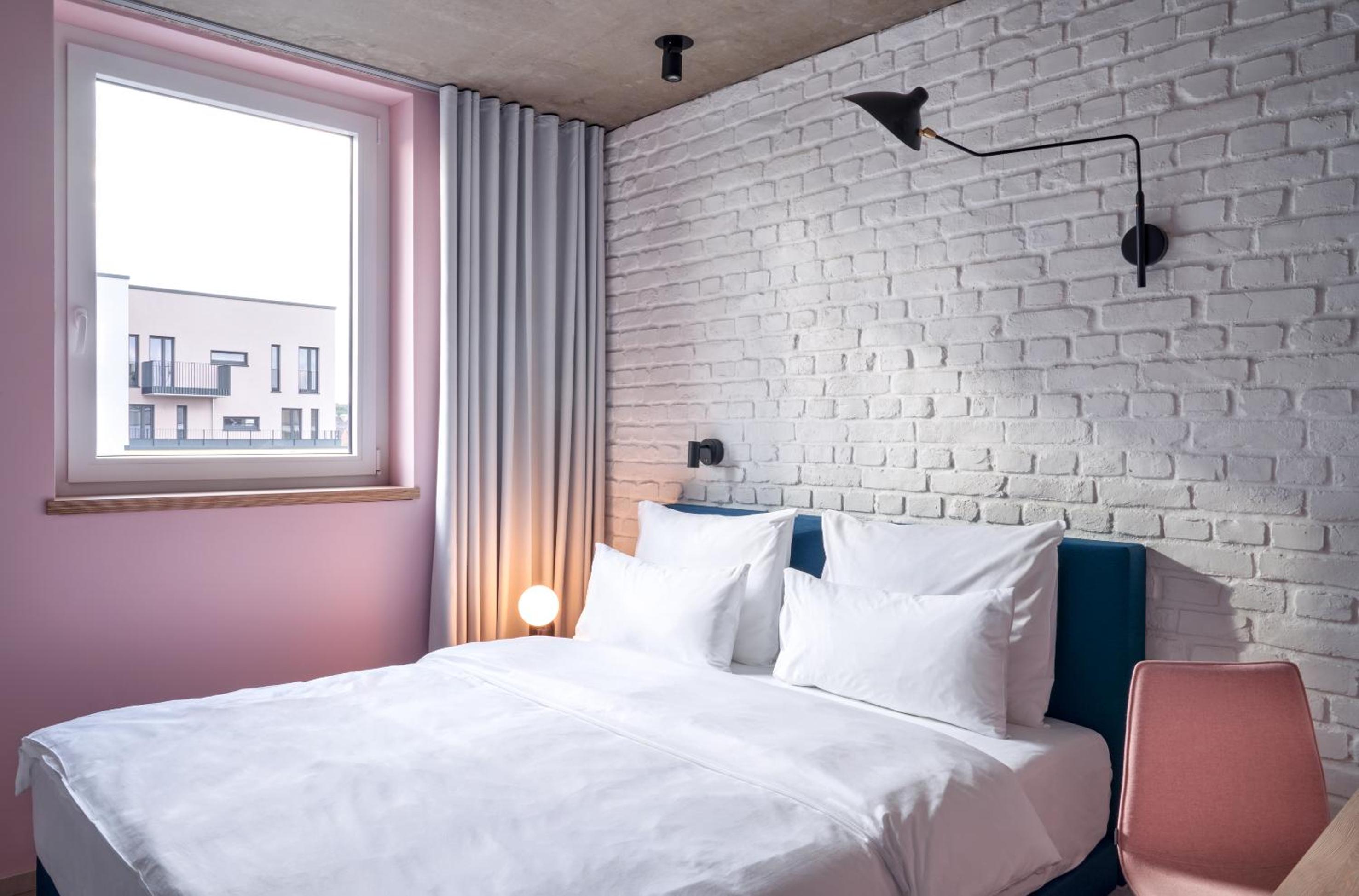 Standard Double Room - "Urban Basic"