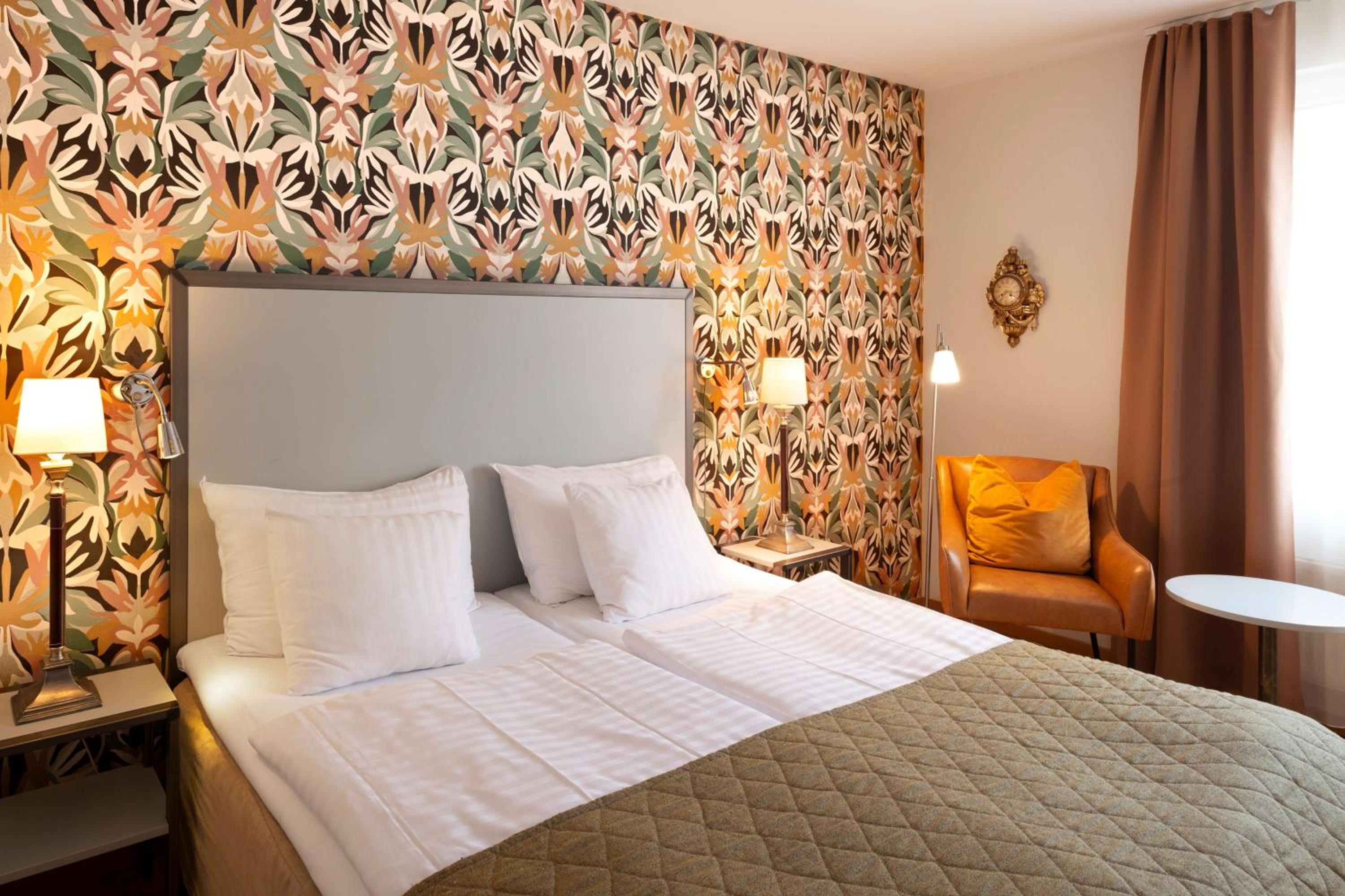 Standard Twin Room - Non-Smoking