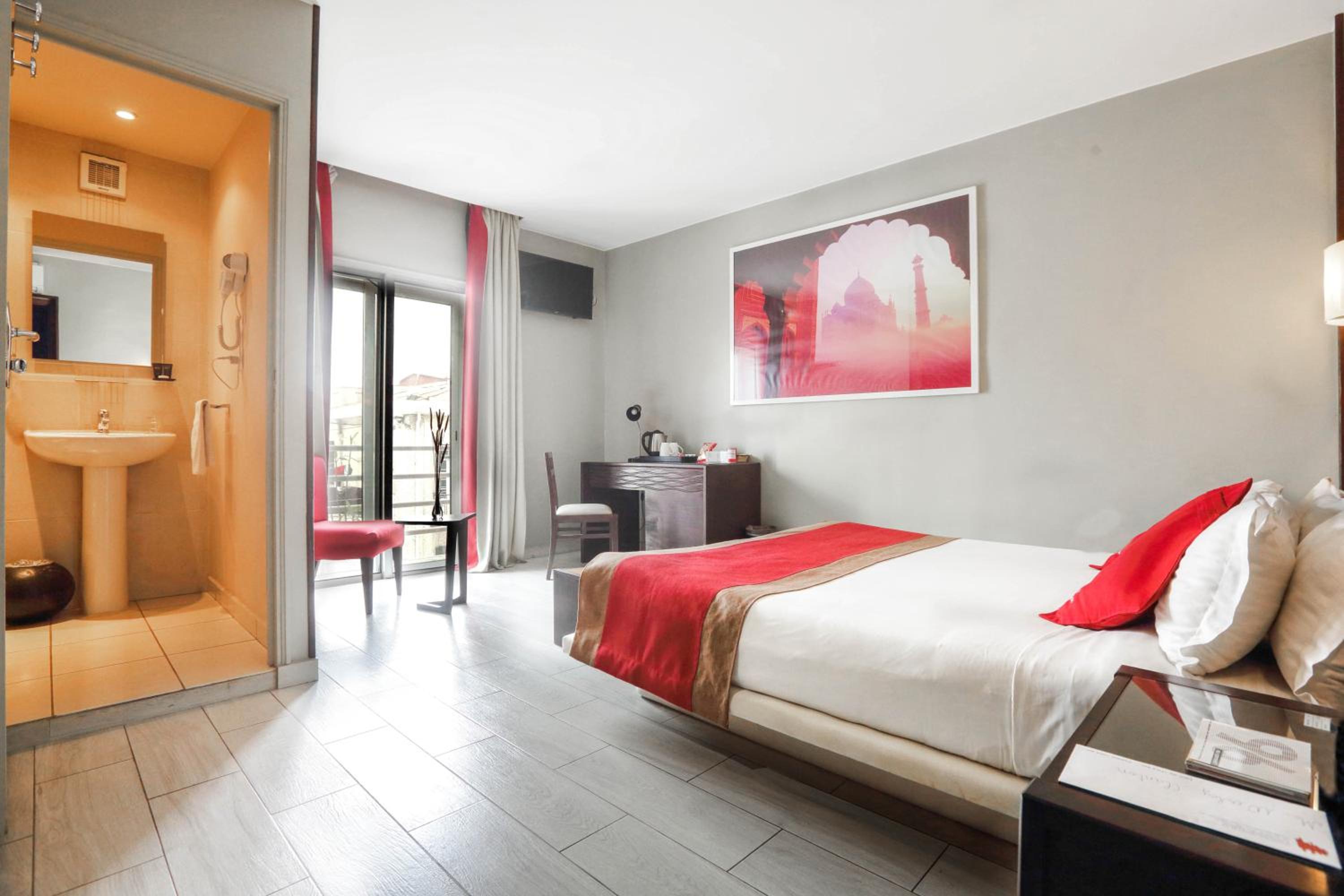 Deluxe Double Room with Balcony