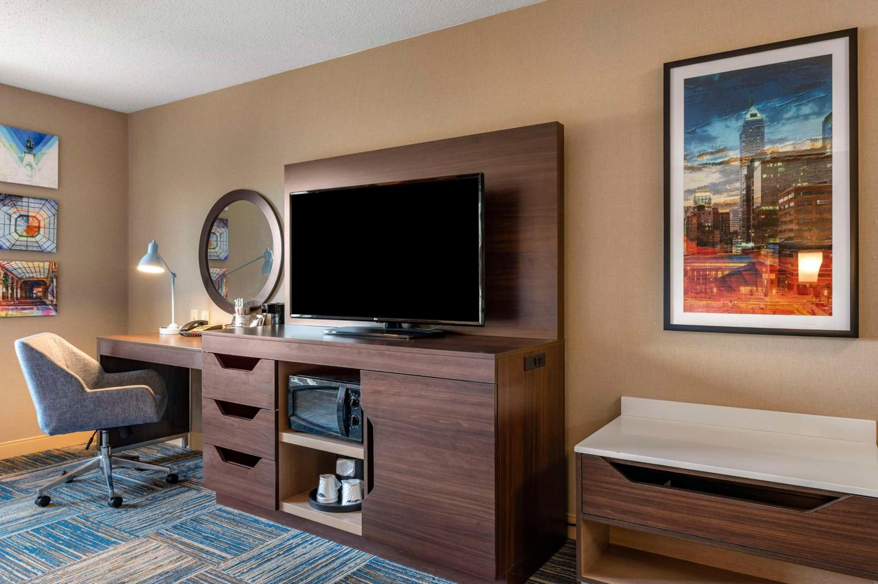 Queen Room with Two Queen Beds - Mobility and Hearing Access/Non-Smoking