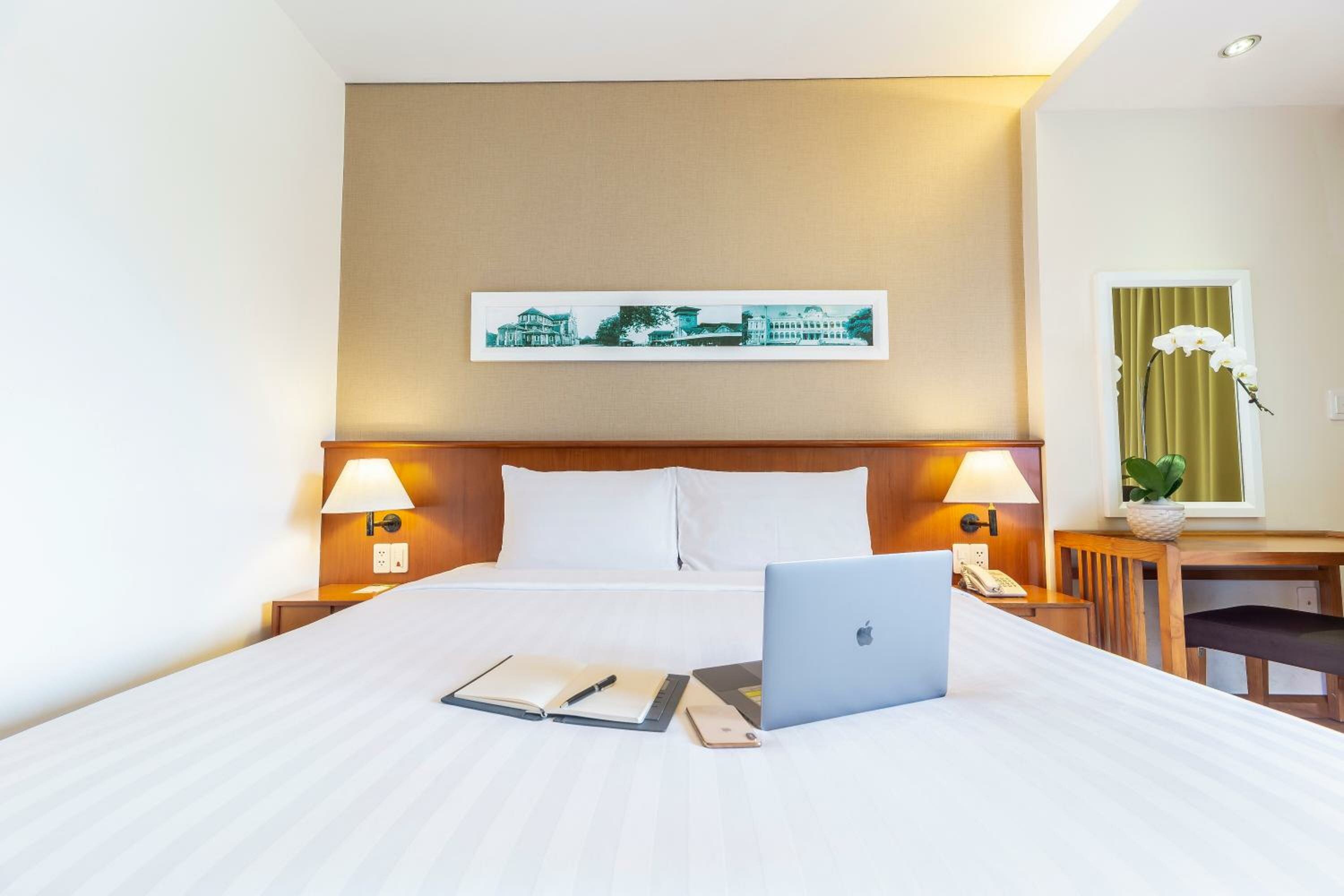 Senior Deluxe Double Room