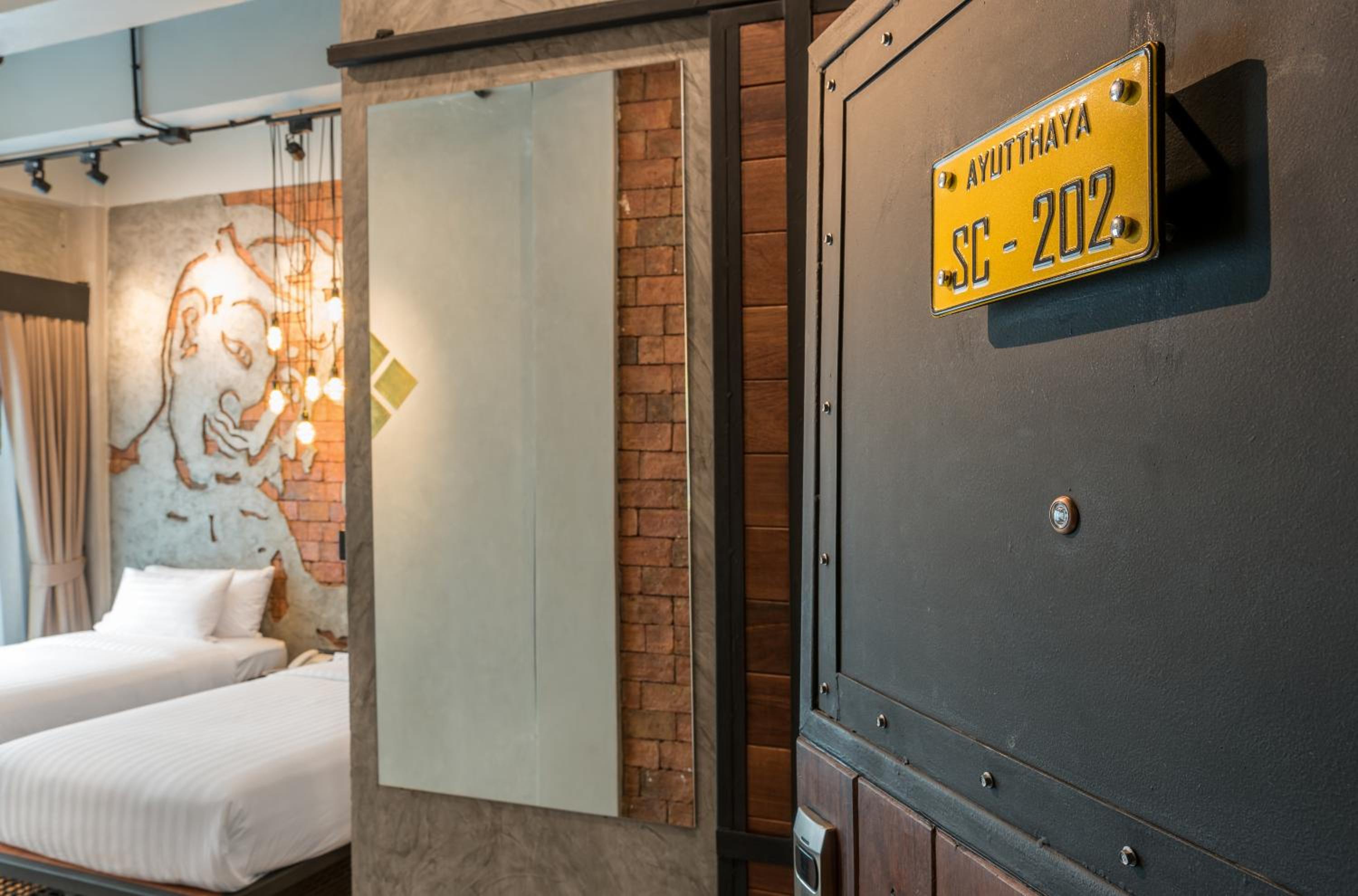 Deluxe Double or Twin Room with Balcony