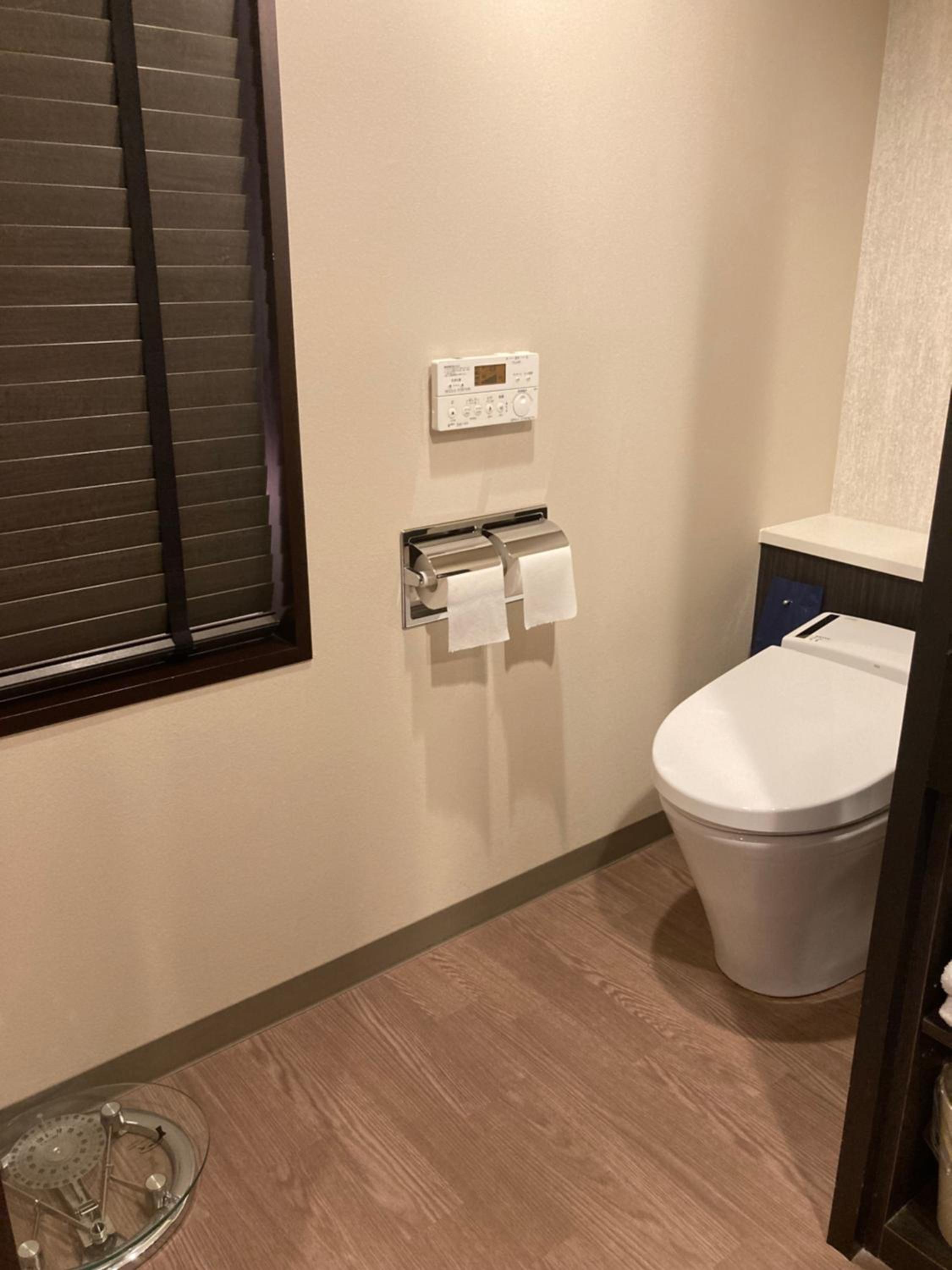 Executive Floor Double Room with Separate Bathroom - Non-Smoking