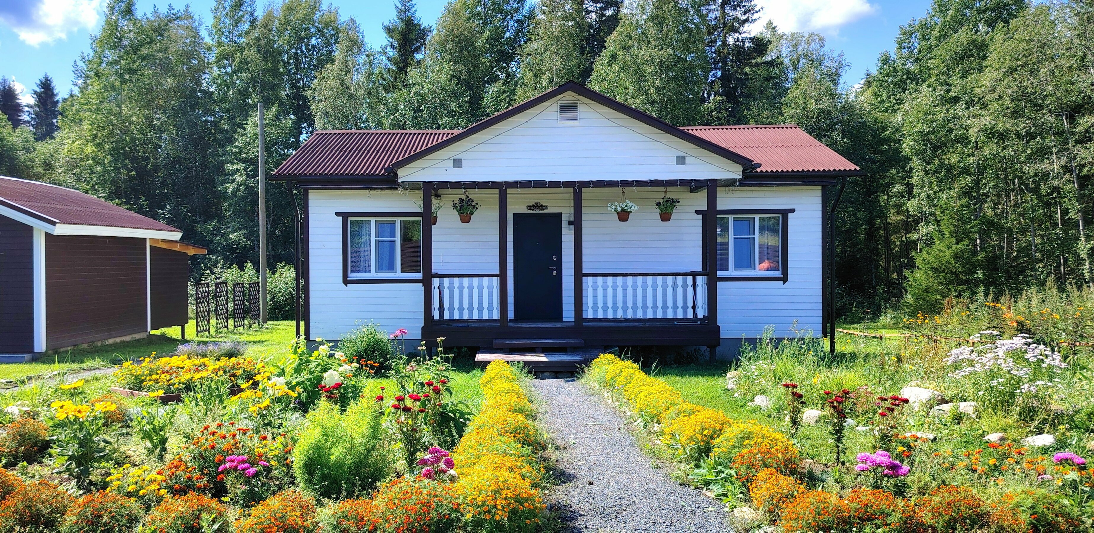 Cемейный номер с собственной ванной комнатой