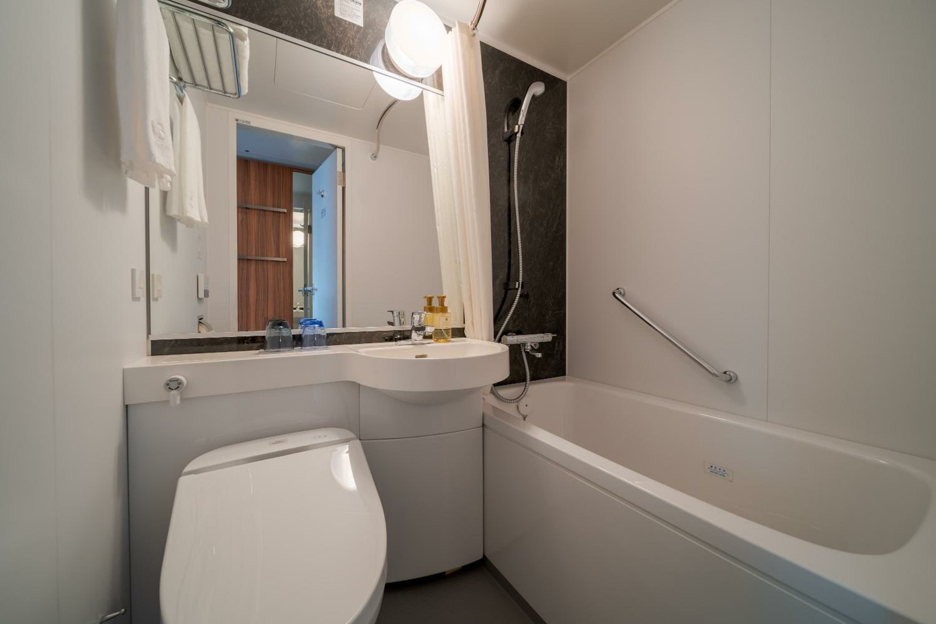 Double Room (2 adult) - Non-Smoking