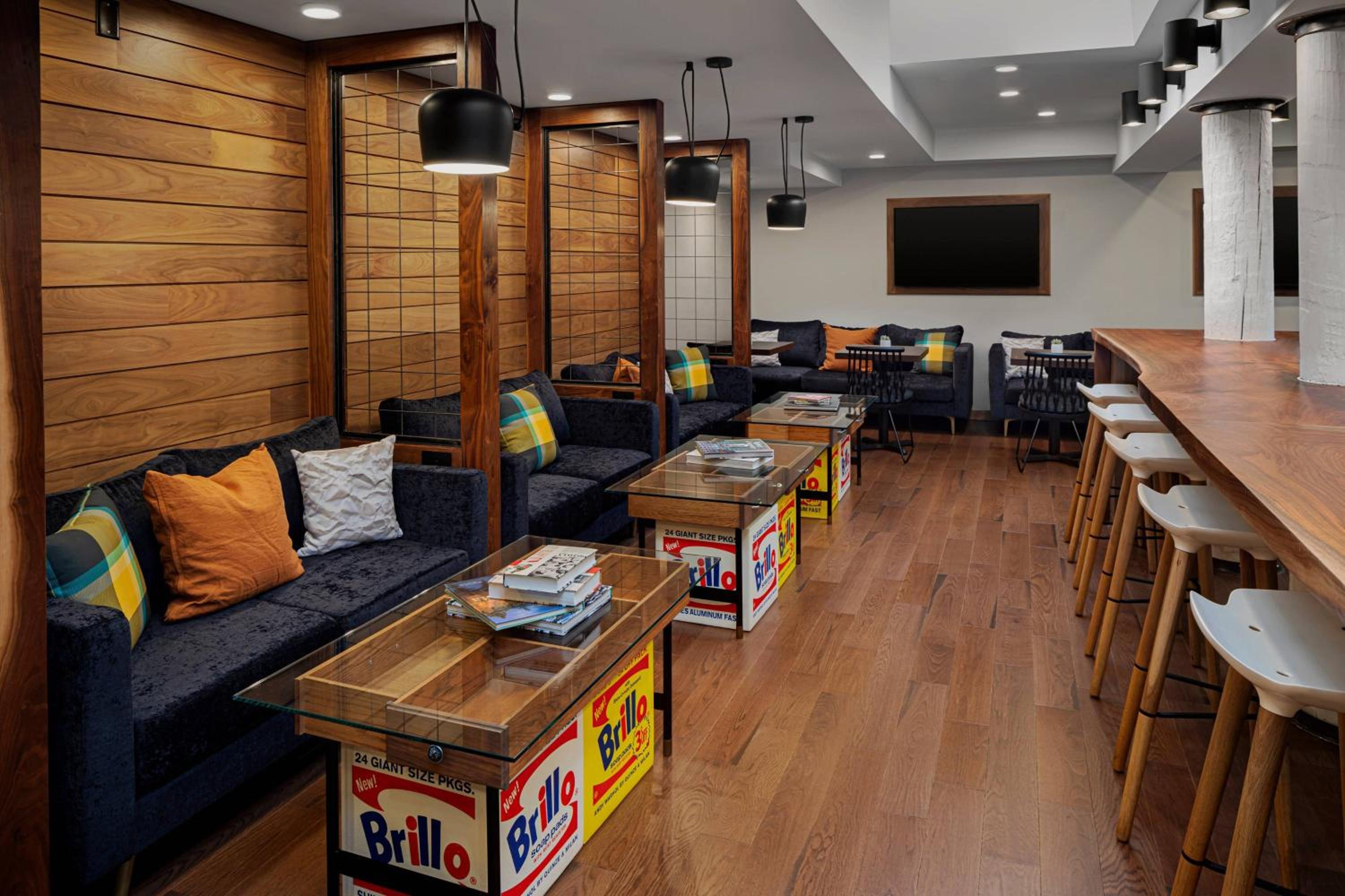 King Room with Sofa Bed - Lounge Access