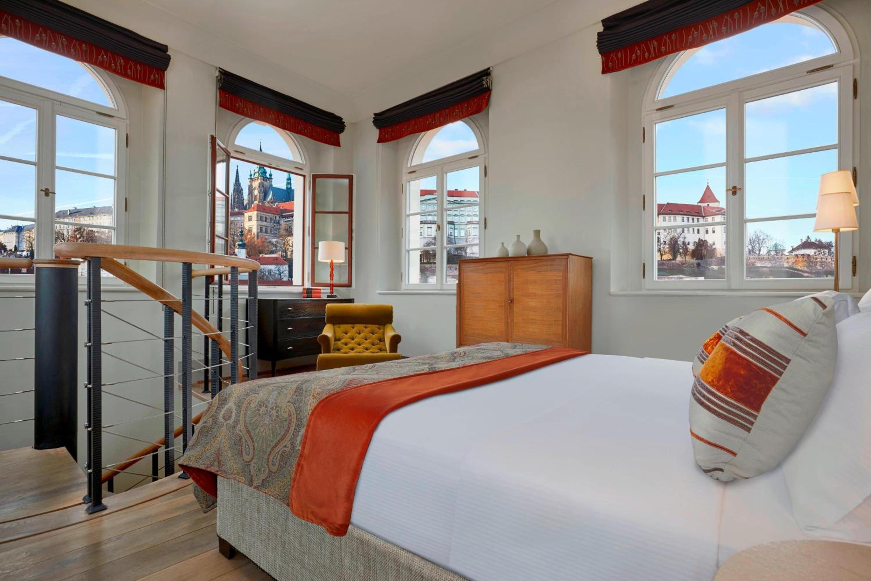 Tower Suite, 1 Bedroom Penthouse Suite, 1 King, Skyline view