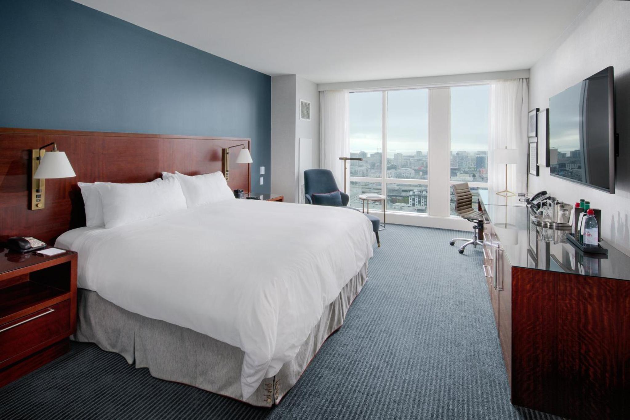 Superior King Room