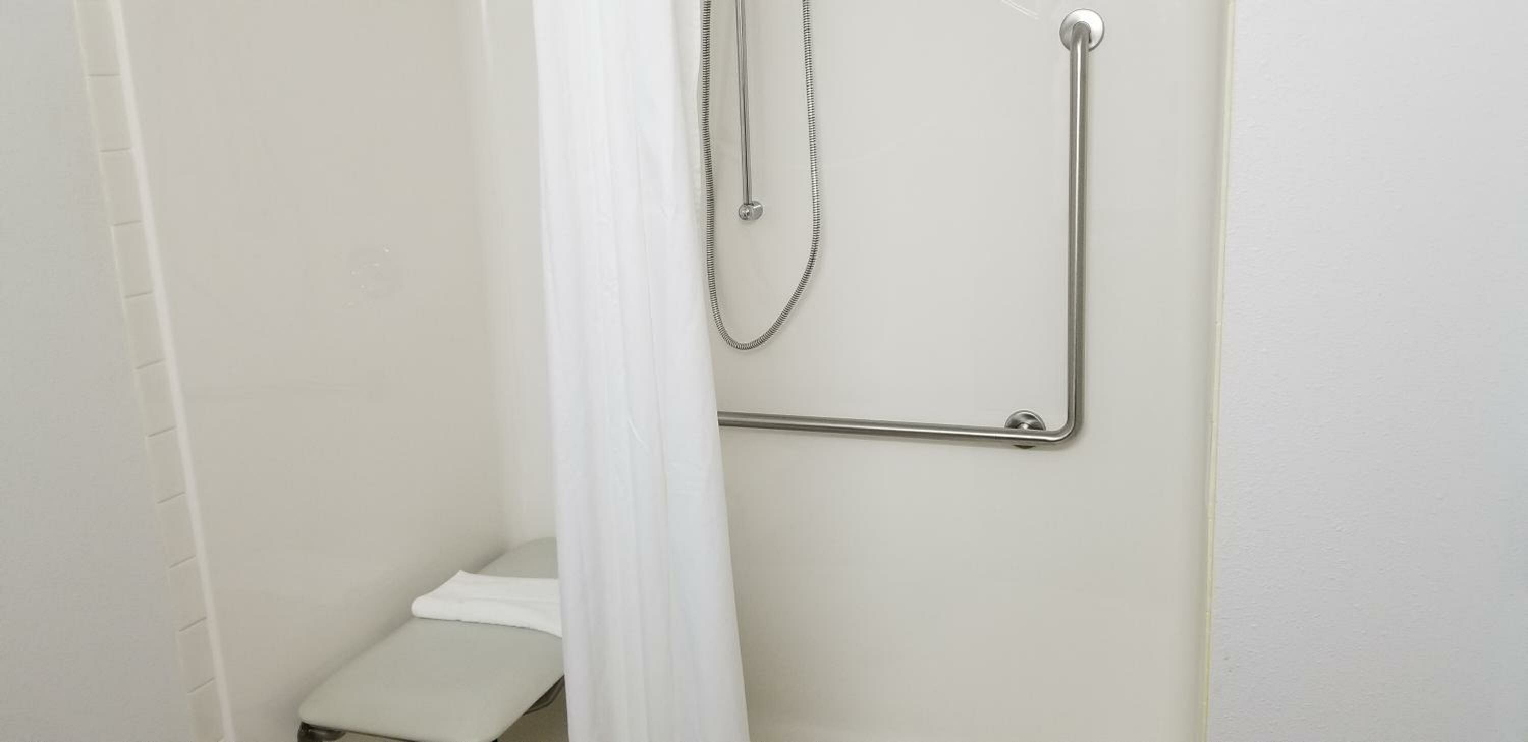 Queen Room - Mobility Access