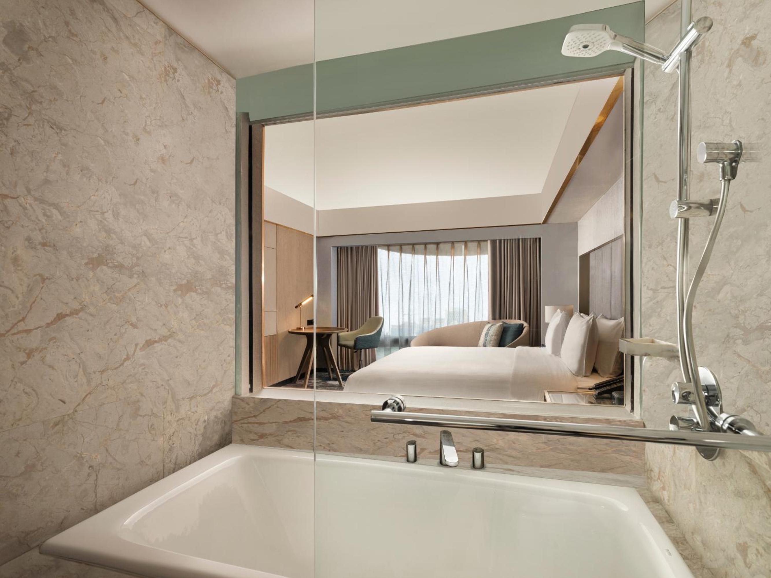 Grande Deluxe Single Room with City View