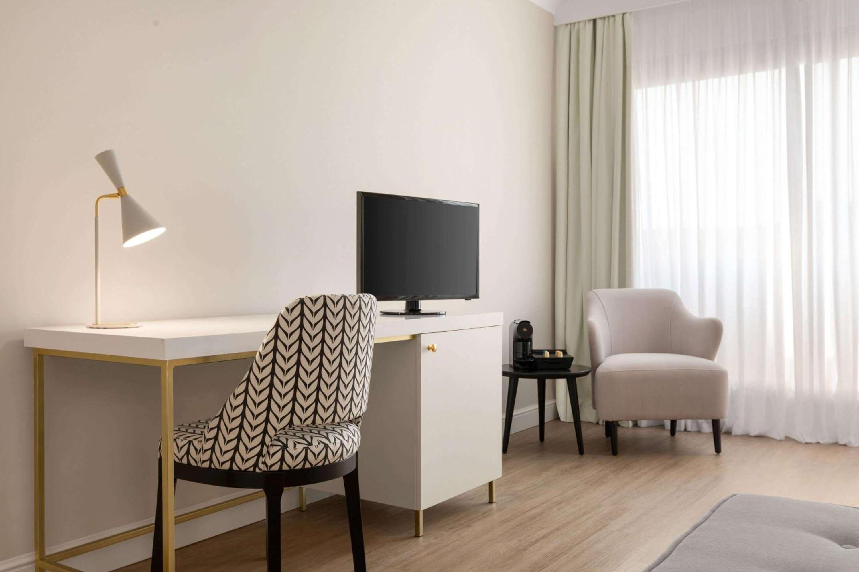 Executive Double Room - Non-Smoking